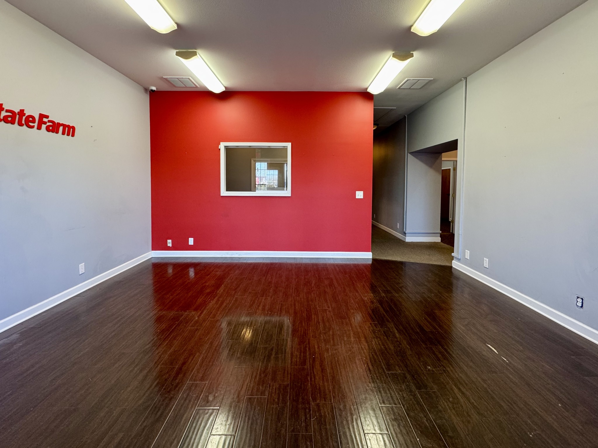 1289 Northfield Dr Property Photo 2