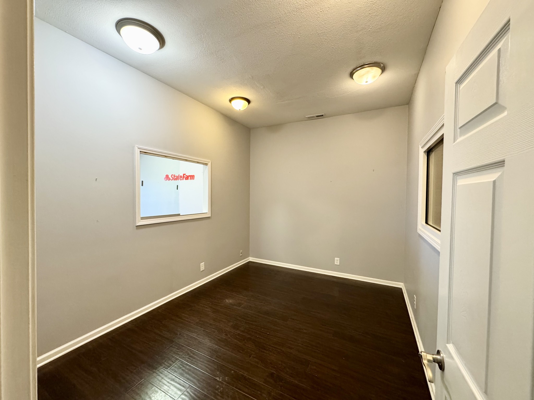 1289 Northfield Dr Property Photo 5