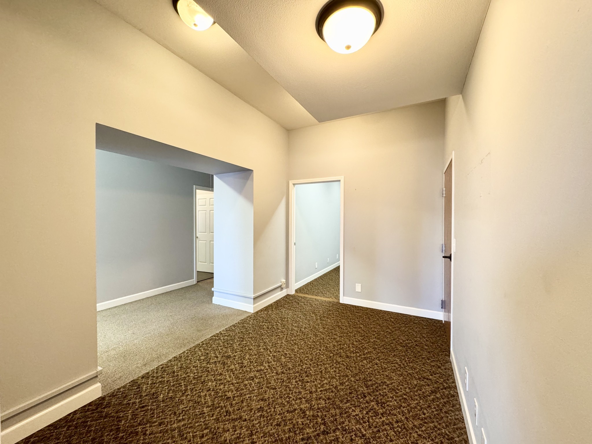 1289 Northfield Dr Property Photo 7