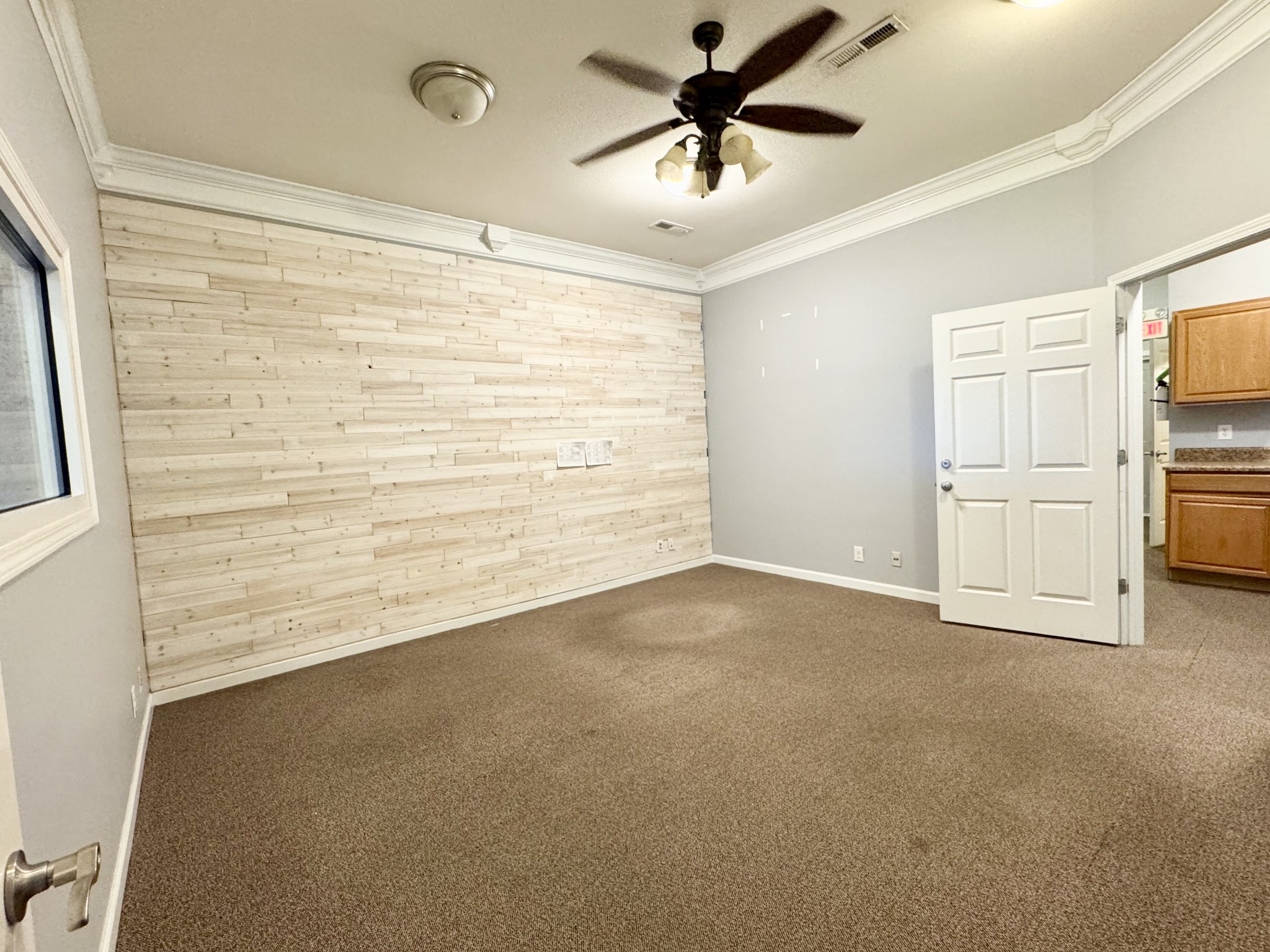 1289 Northfield Dr Property Photo 10