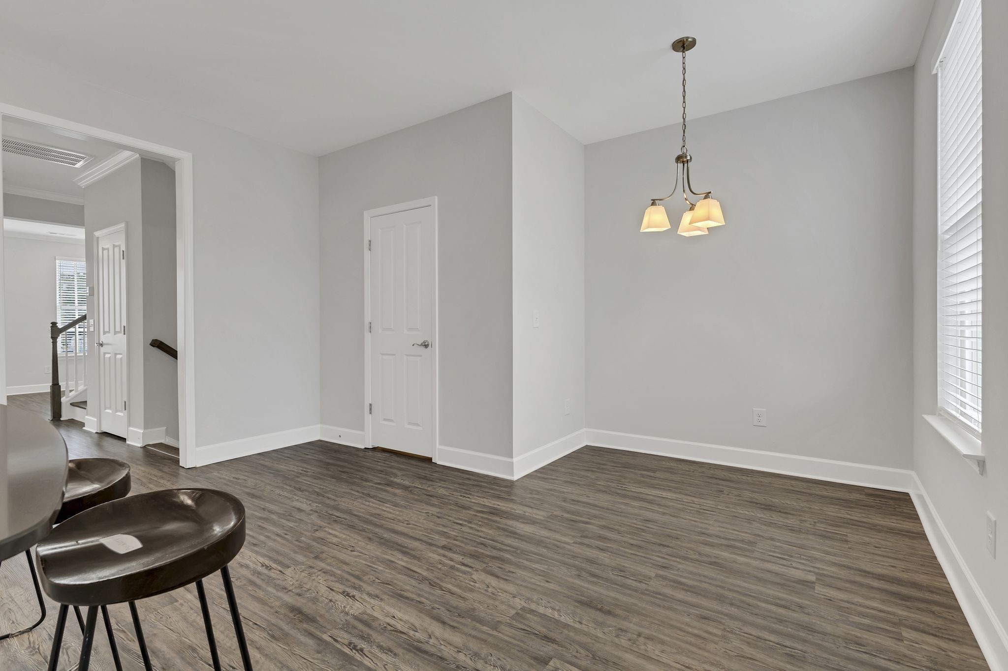 1001a 51st Ave Property Photo 16