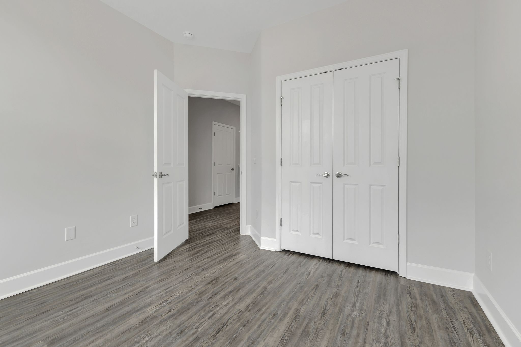 1001a 51st Ave Property Photo 26