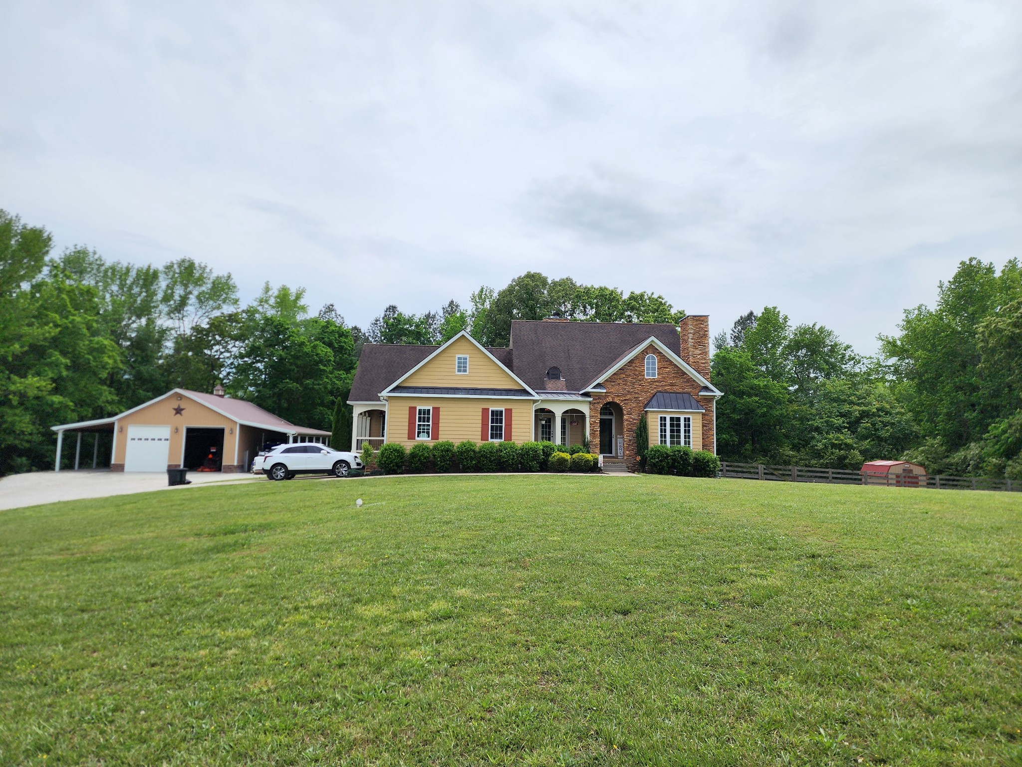 180 Old Garners Creek Rd Property Photo 2