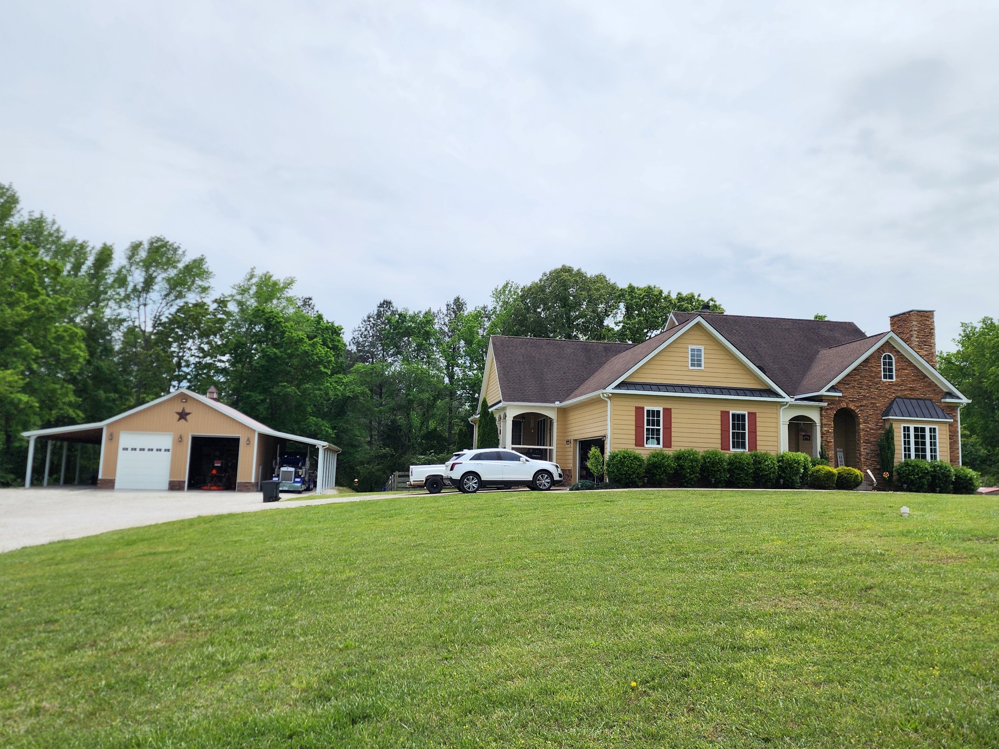 180 Old Garners Creek Rd Property Photo 3
