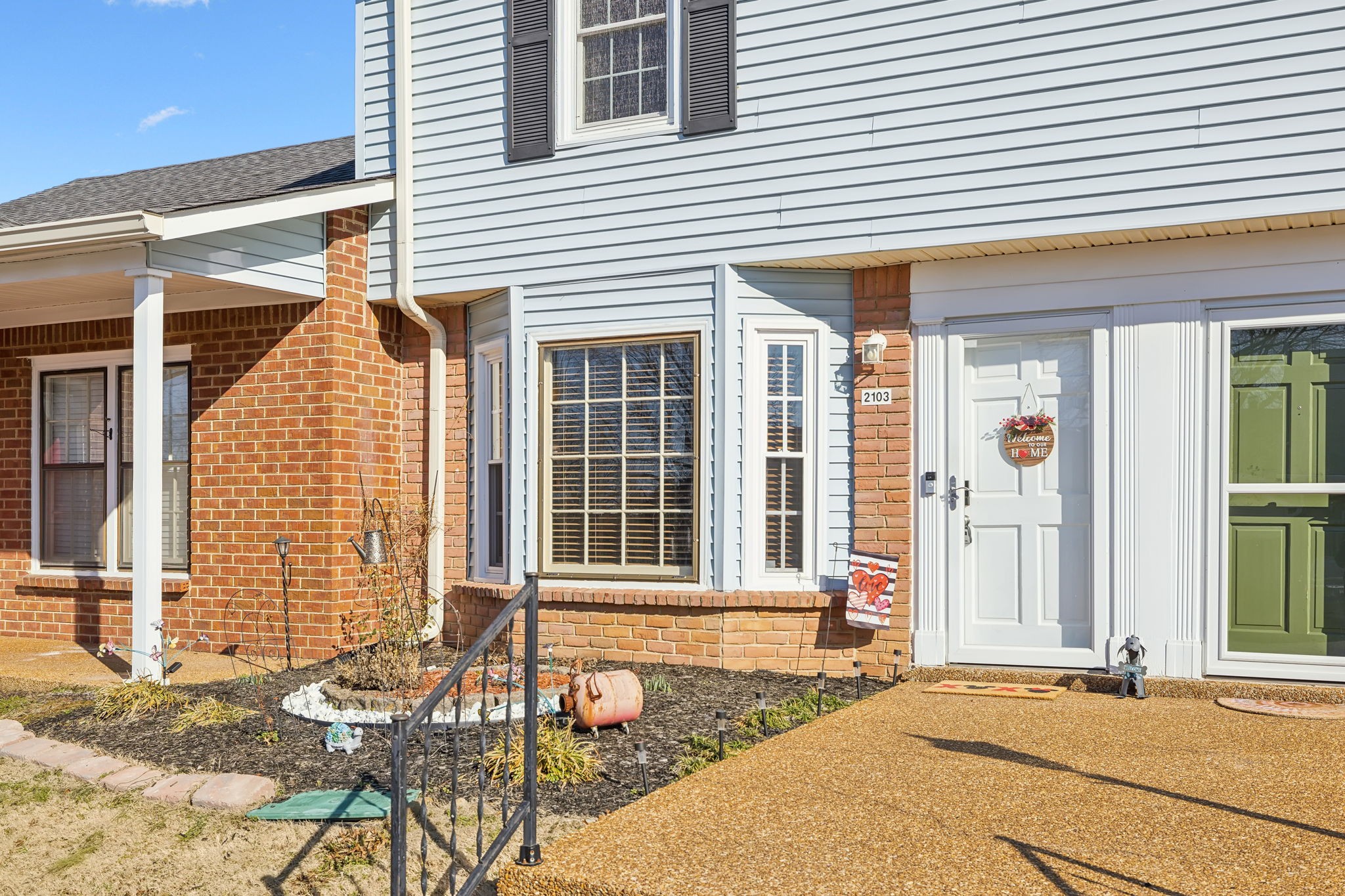 2103 Benton Hall Ct Property Photo 3