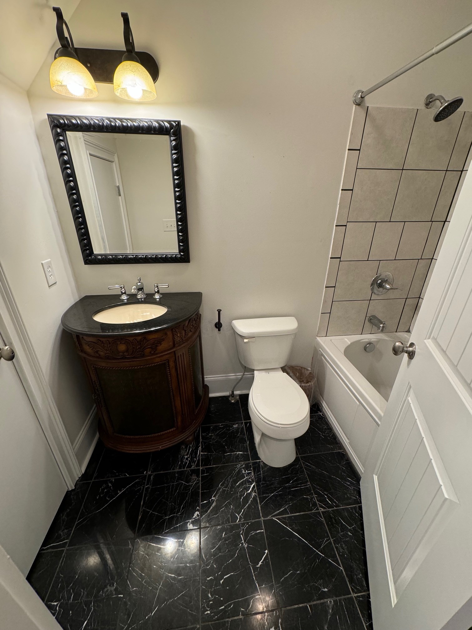 2231 Tindell Ln Property Photo 22