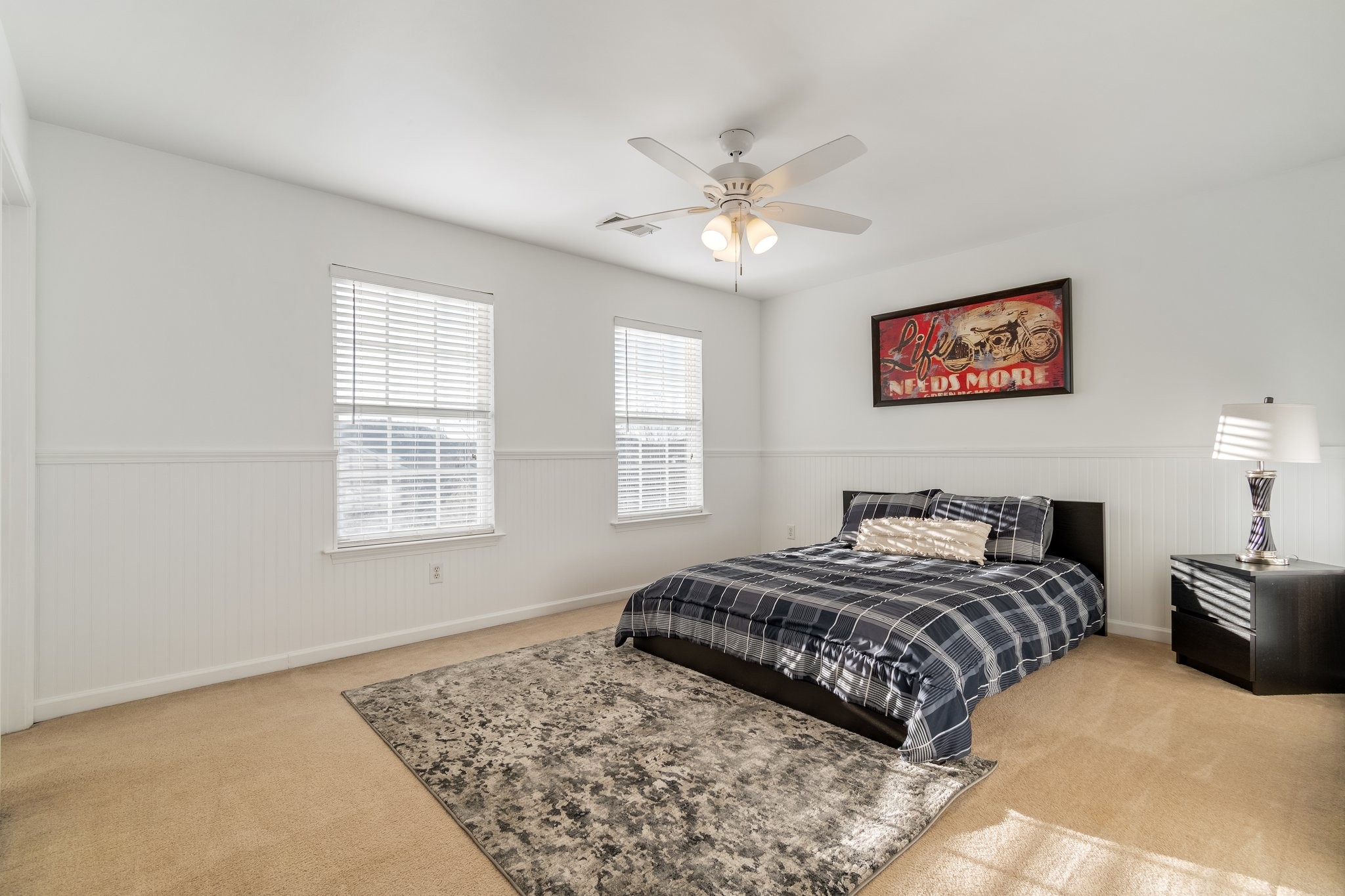 1126 Waverly Pl Property Photo 33