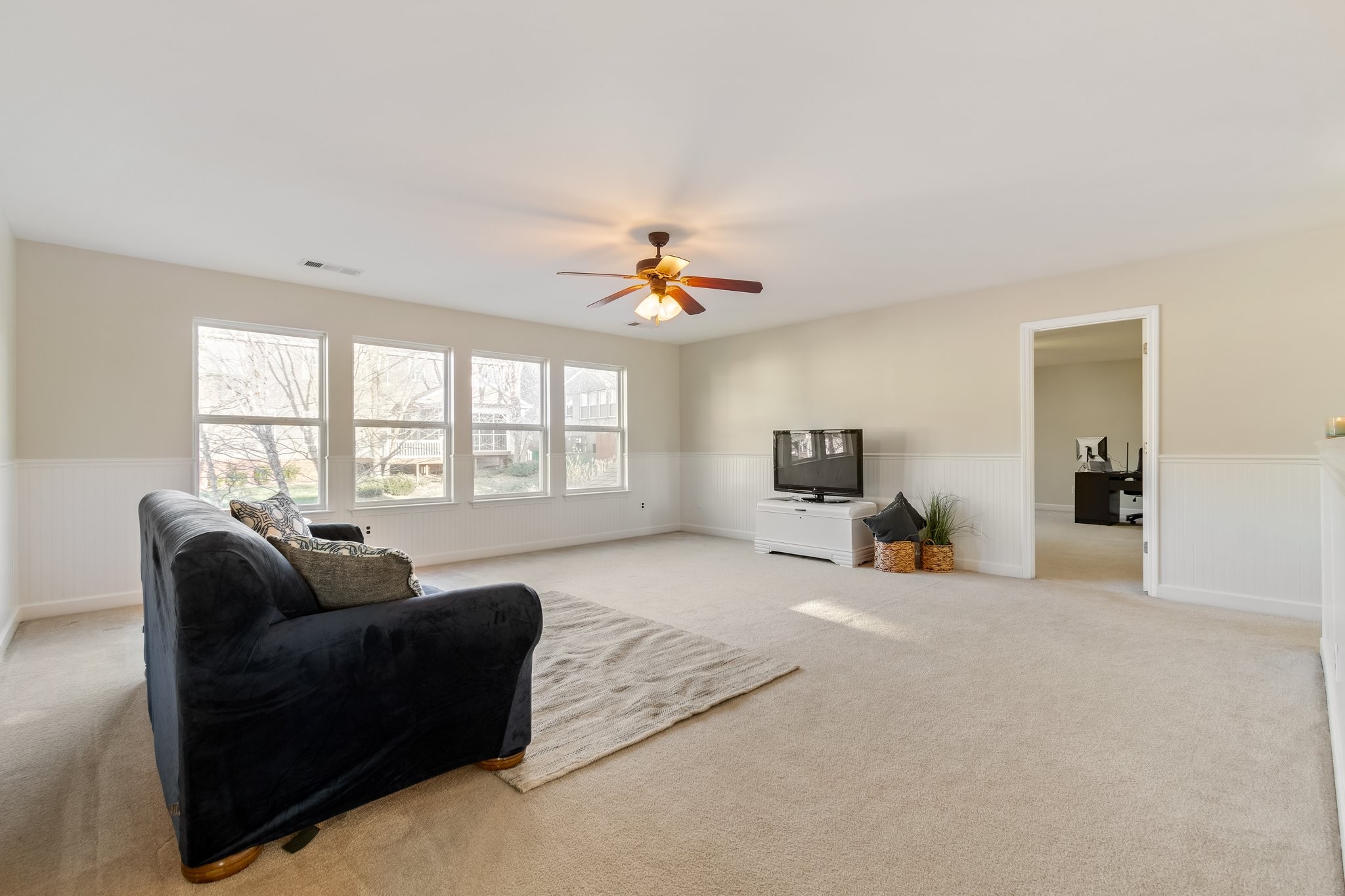 1126 Waverly Pl Property Photo 39