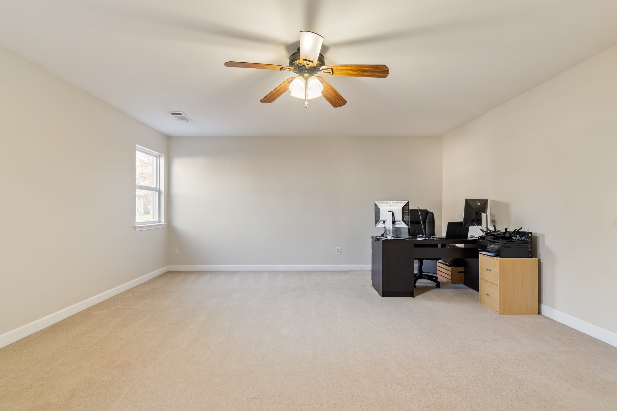 1126 Waverly Pl Property Photo 40