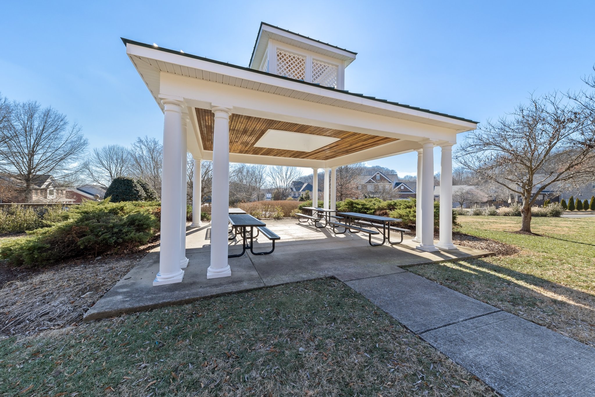 1126 Waverly Pl Property Photo 48