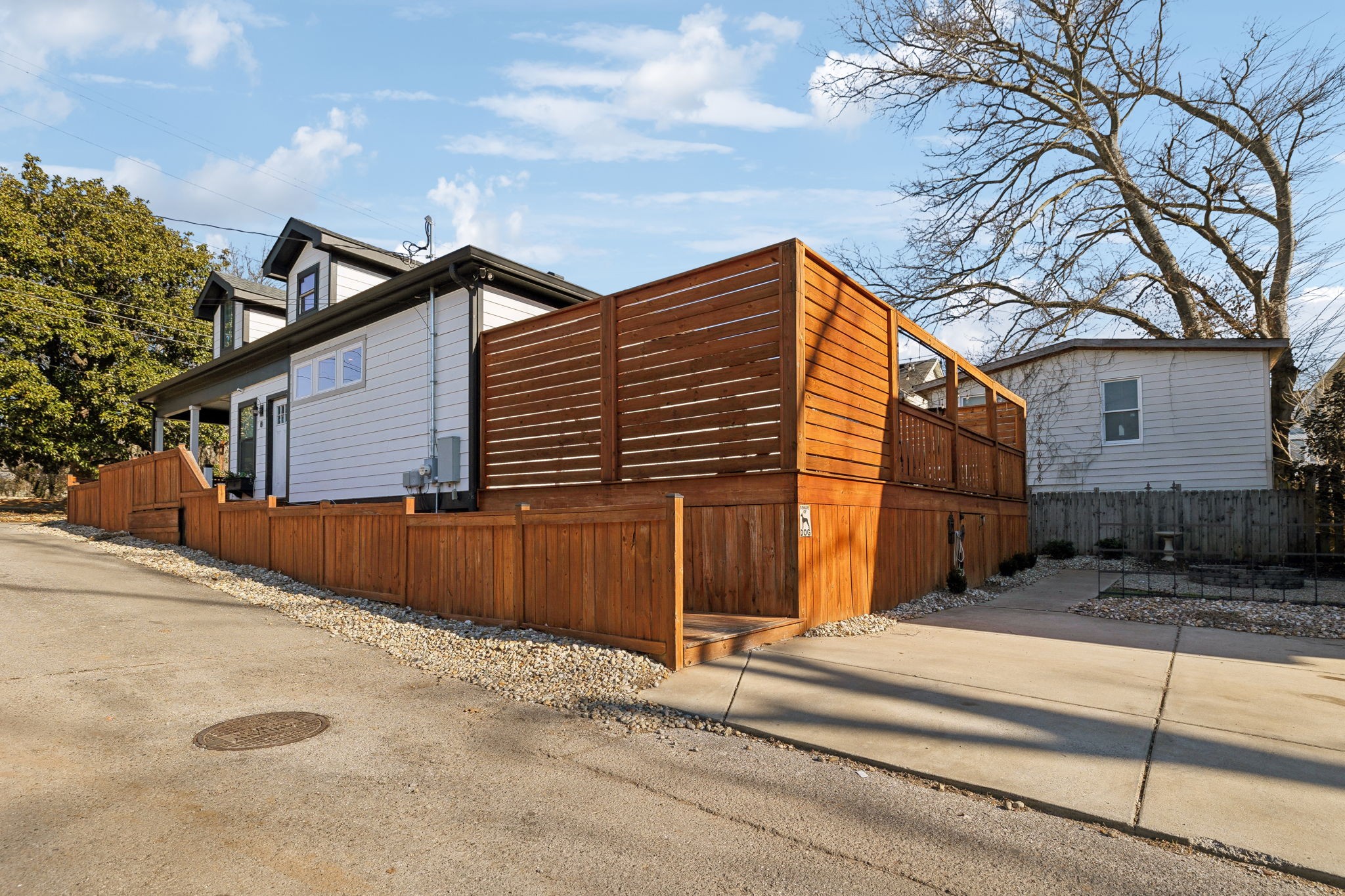 1405 Clay St Property Photo 36