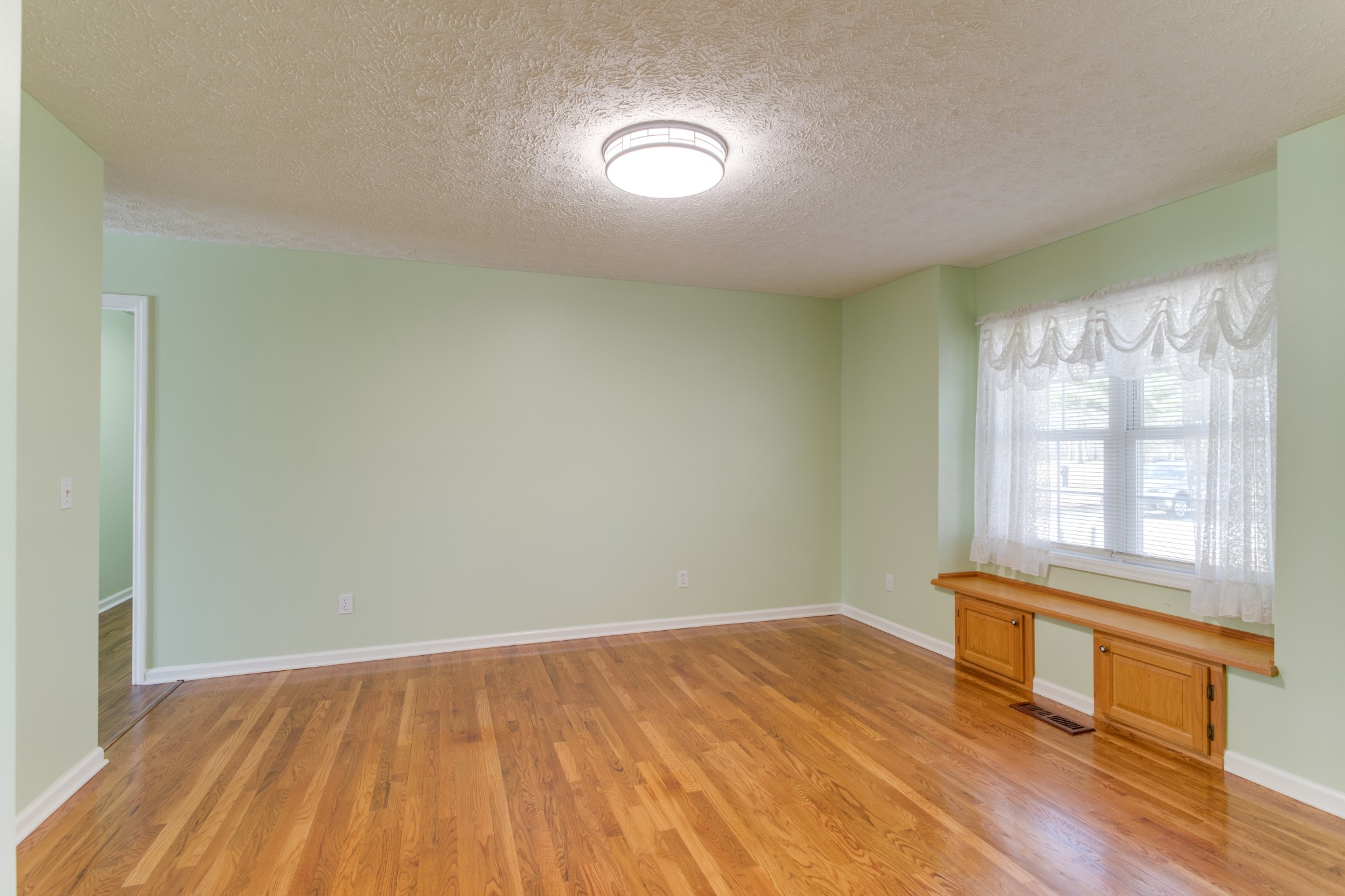 396 Deerfield Cir Property Photo 14
