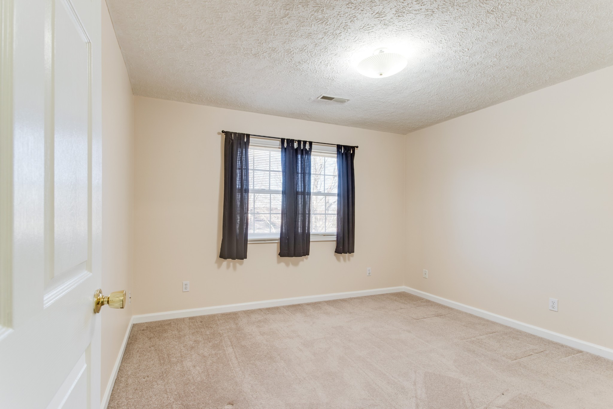 396 Deerfield Cir Property Photo 38