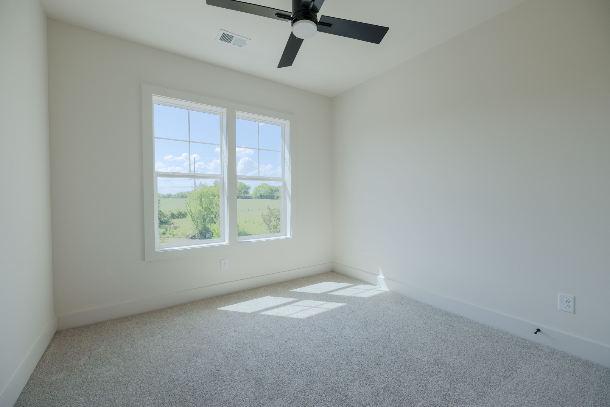 4040 Penfield Drive Unit D Property Photo 11
