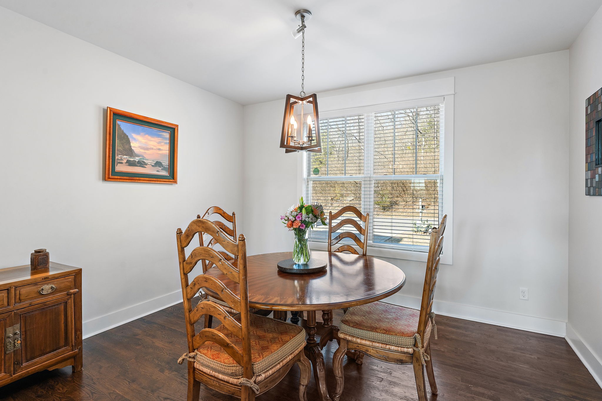 2022 Straightway Ave Property Photo 8