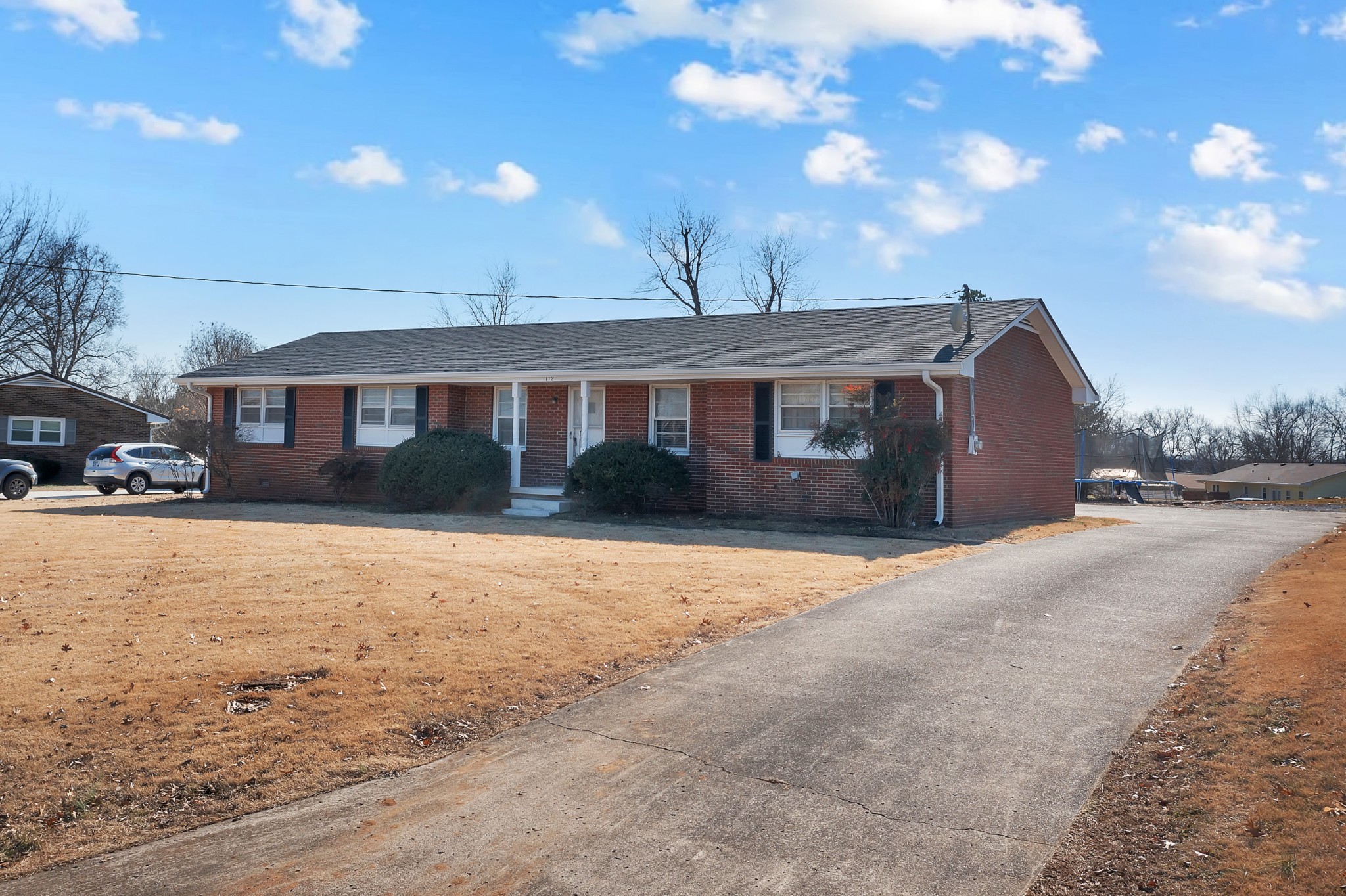 112 Wade Dr Property Photo 1