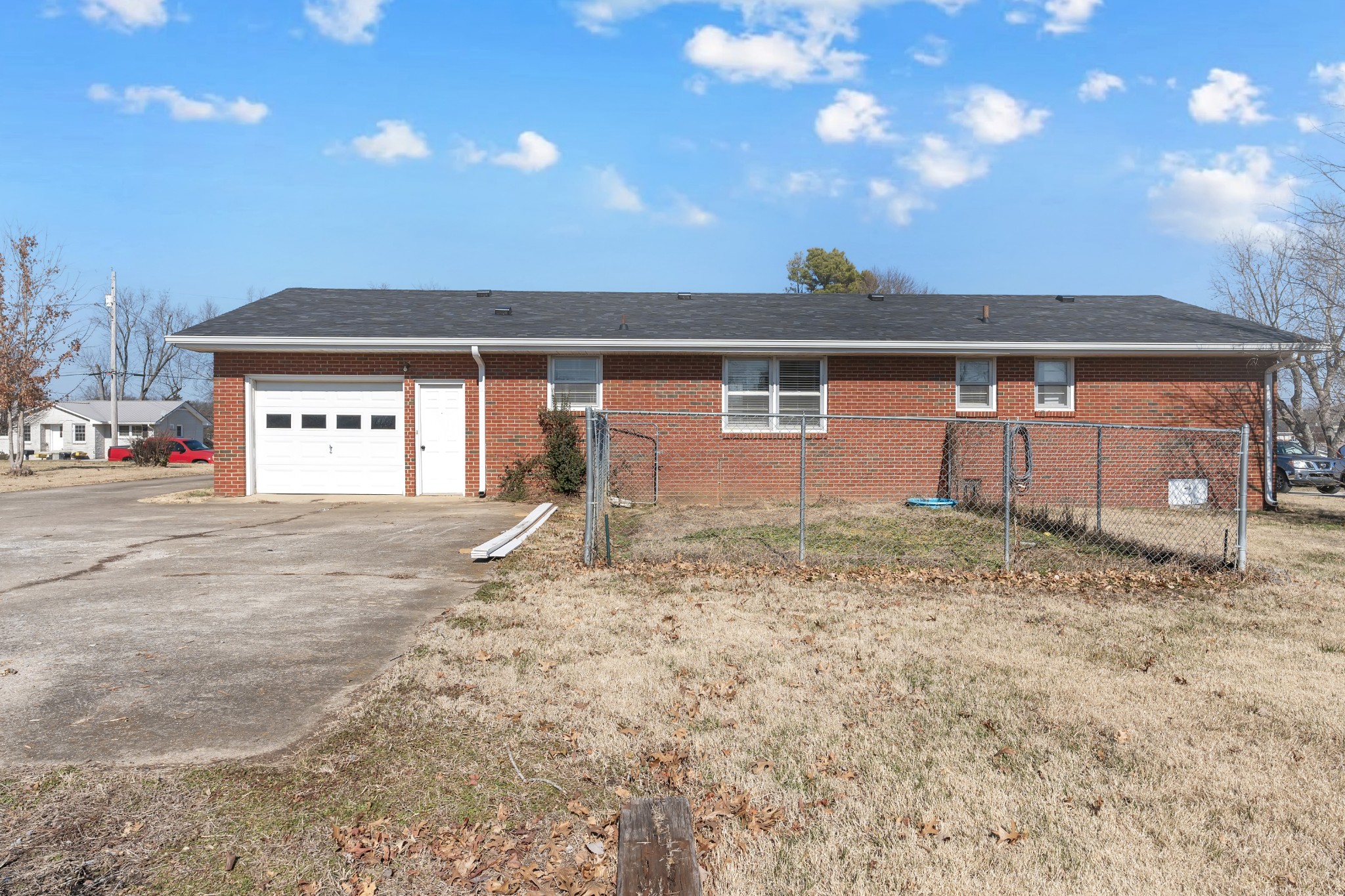 112 Wade Dr Property Photo 5