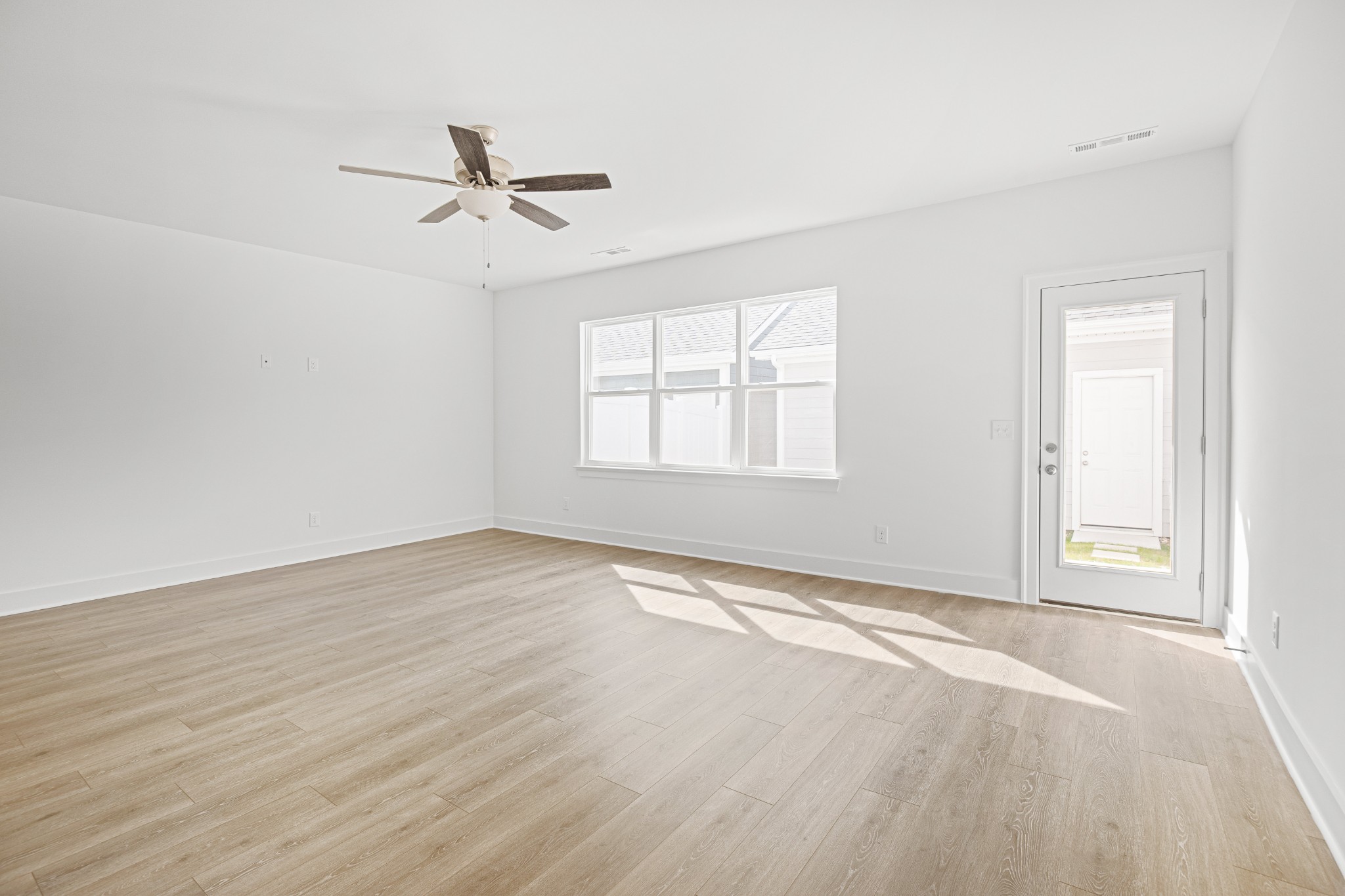 5061 Greentree Dr Property Photo 6