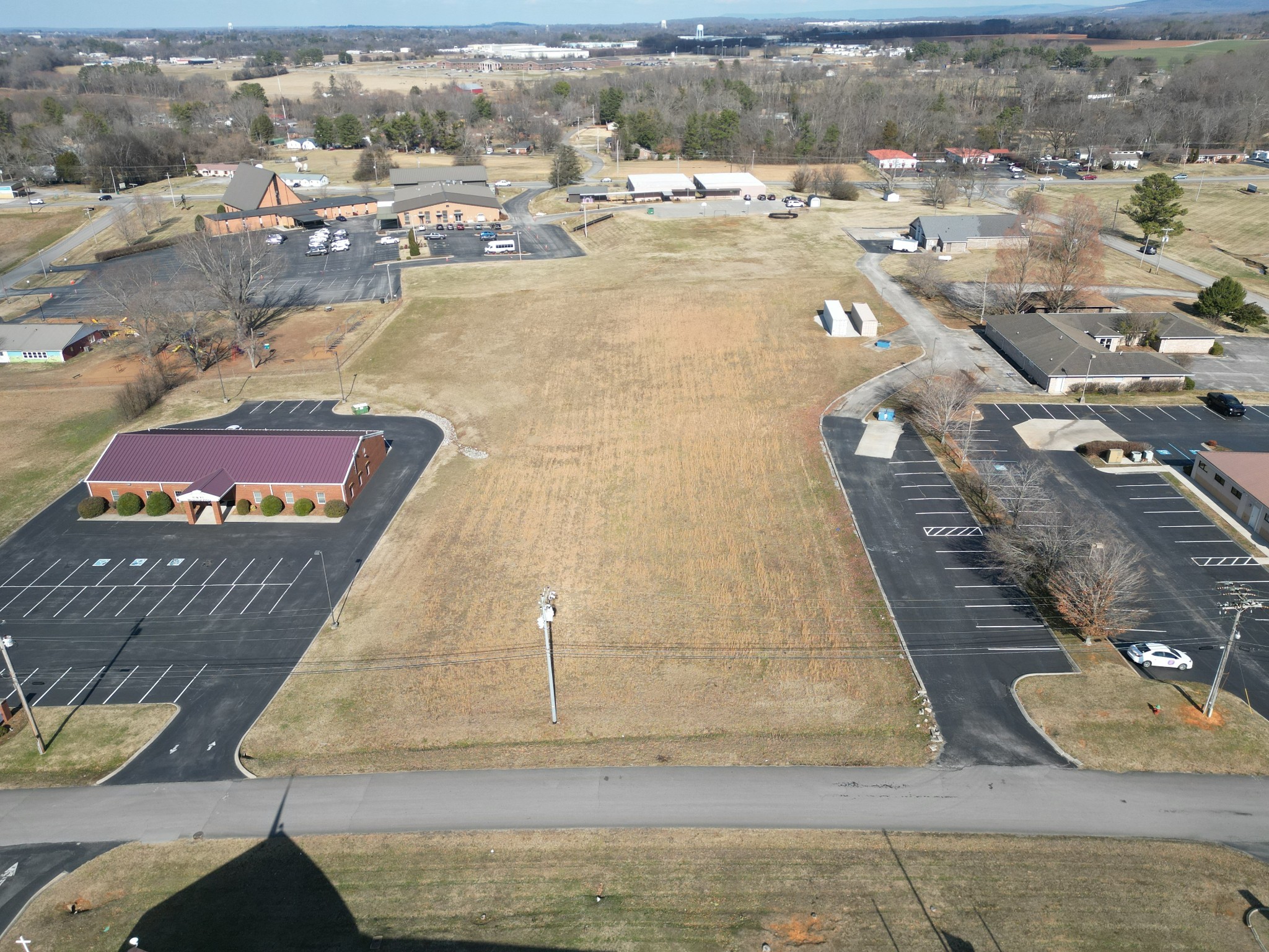 186 Hospital Rd Property Photo 3