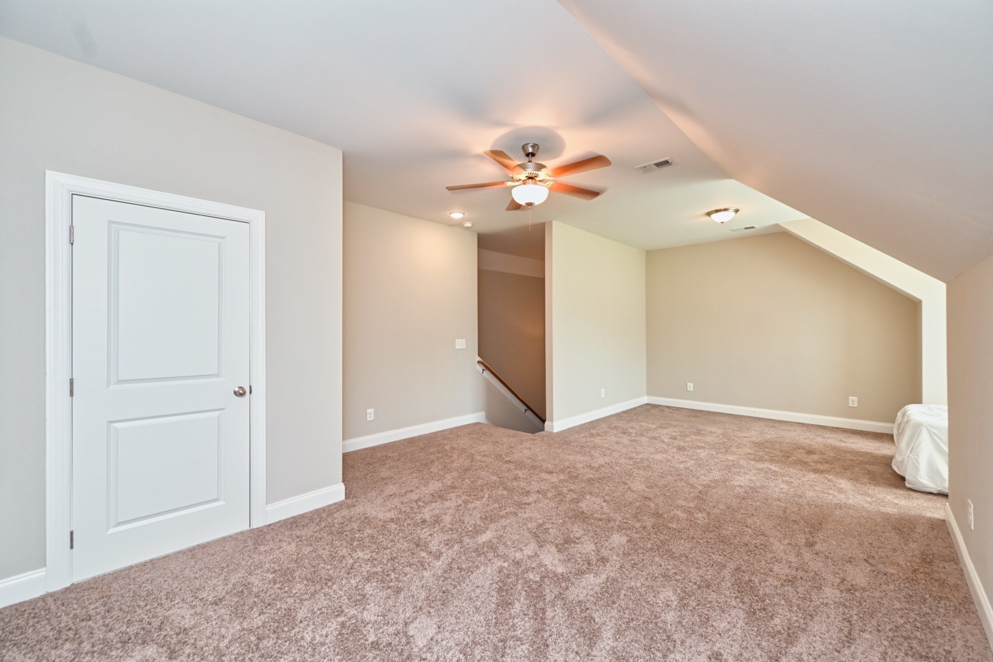 106 Brook Ct Property Photo 35