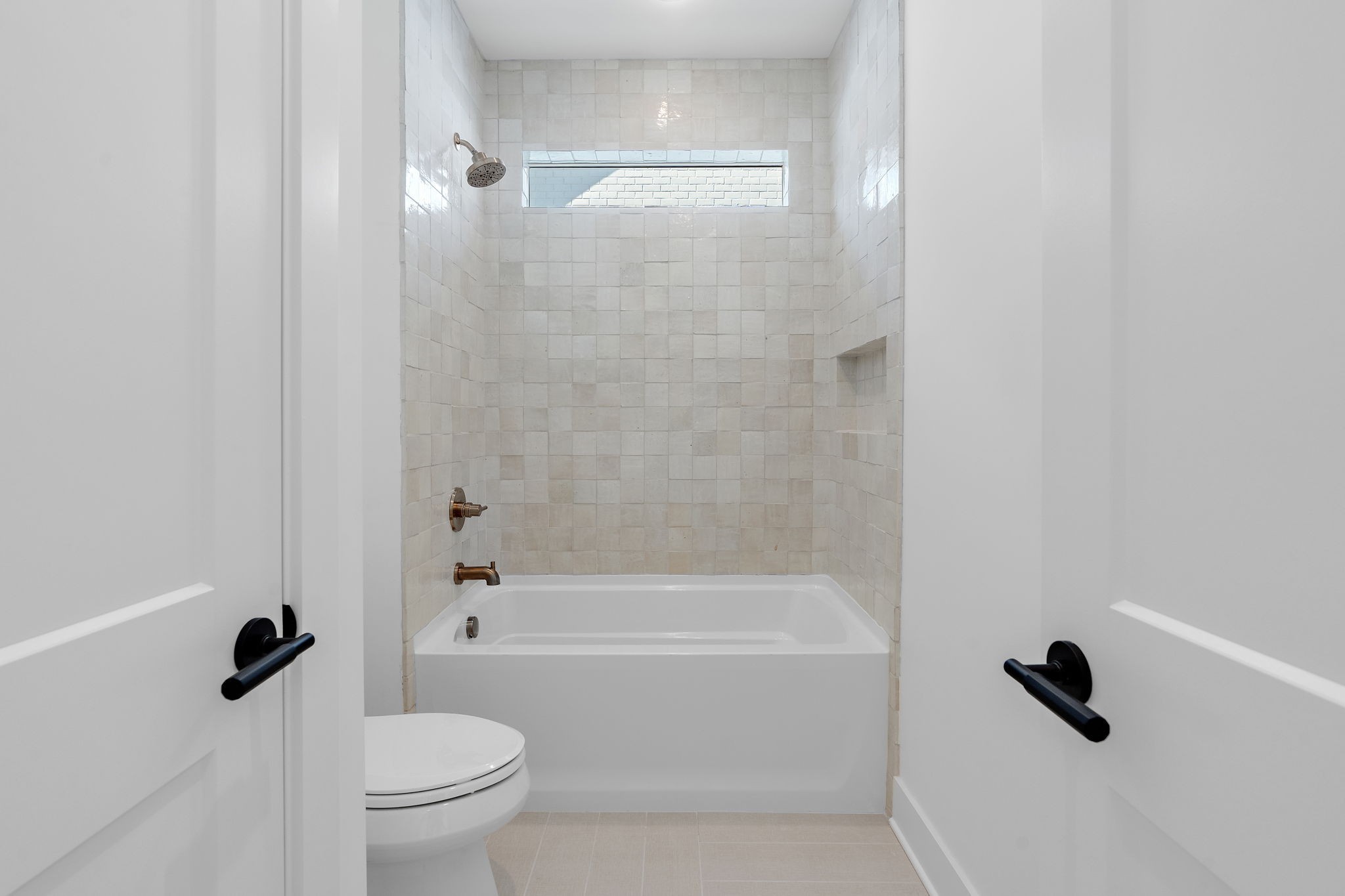 2031 Overhill Drive Property Photo 37