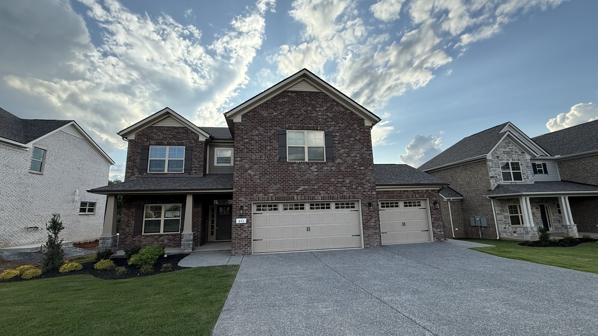 843 Stovers Glen Property Photo 1
