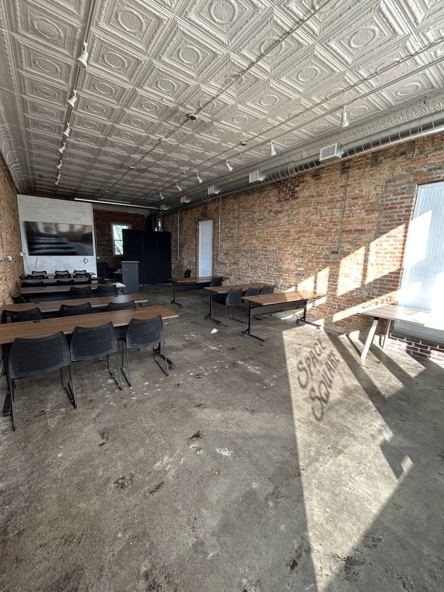 119 Public Sq Property Photo 3
