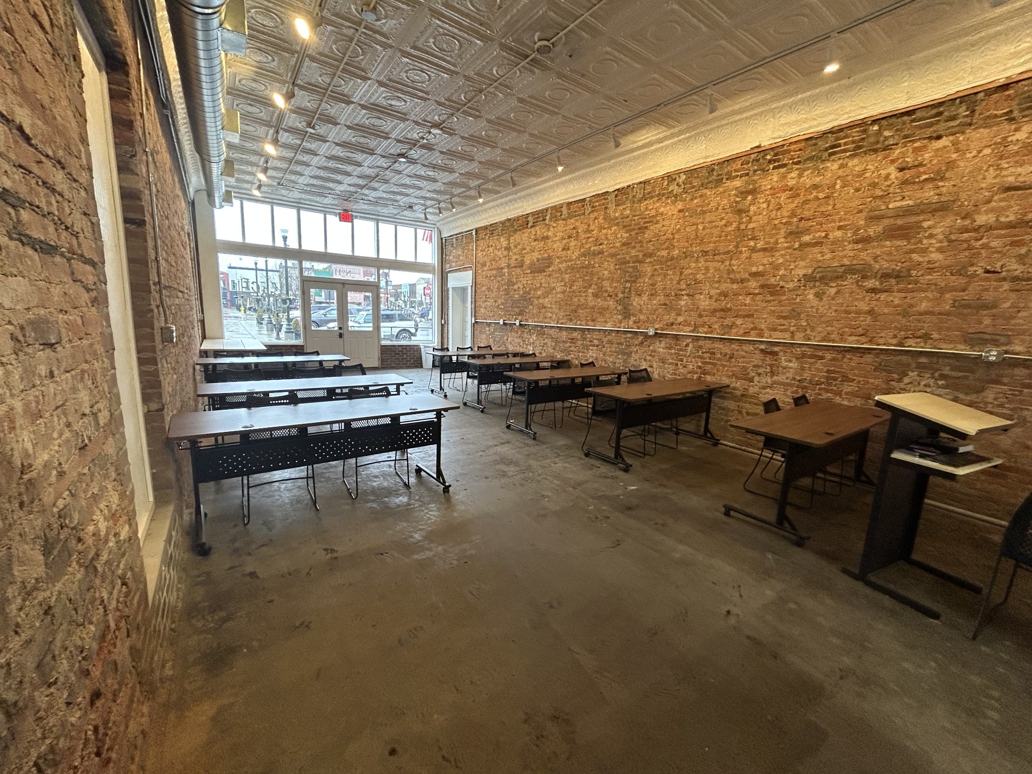 119 Public Sq Property Photo 4