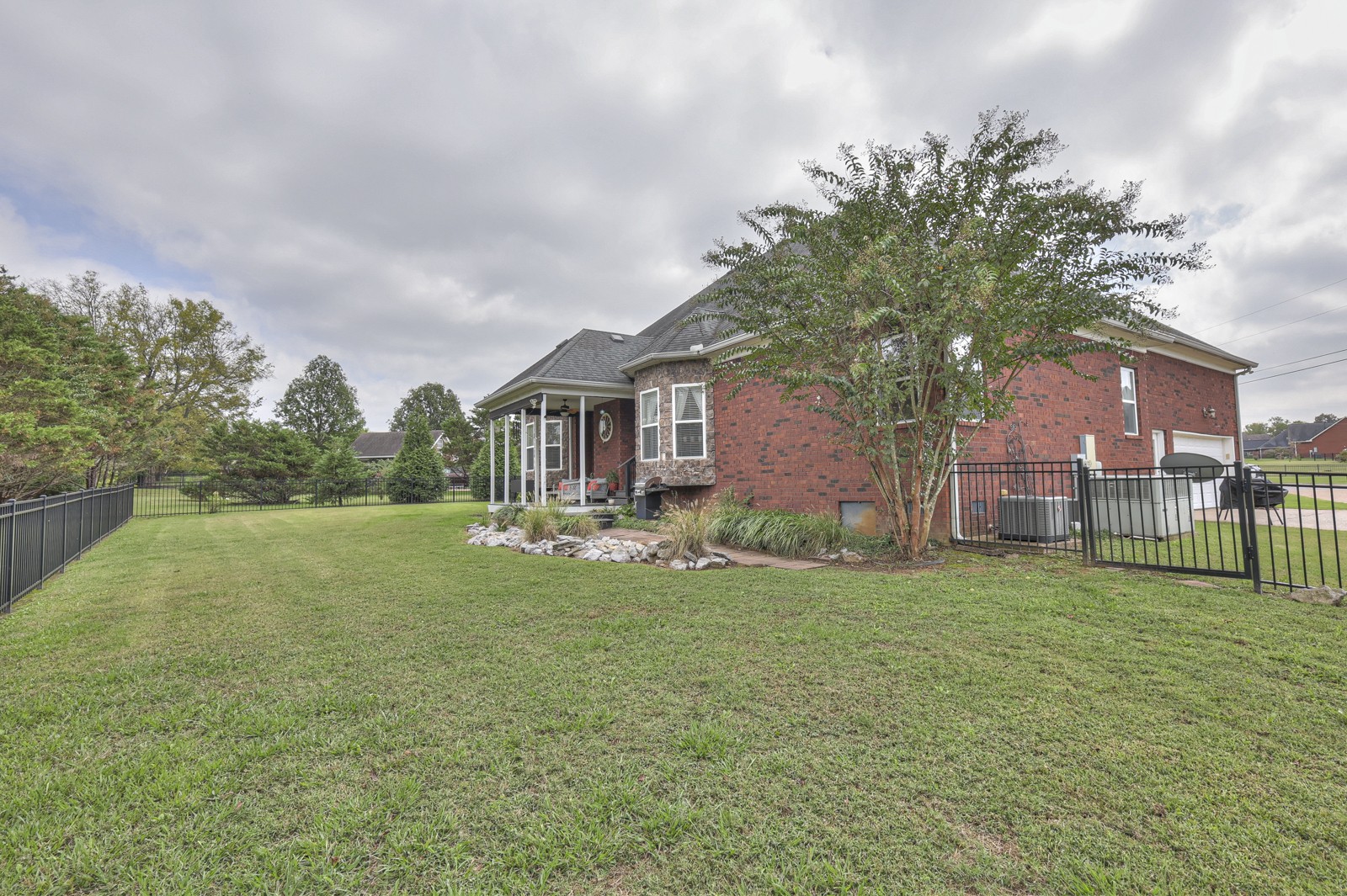 309 Chamblee Ct Property Photo 41