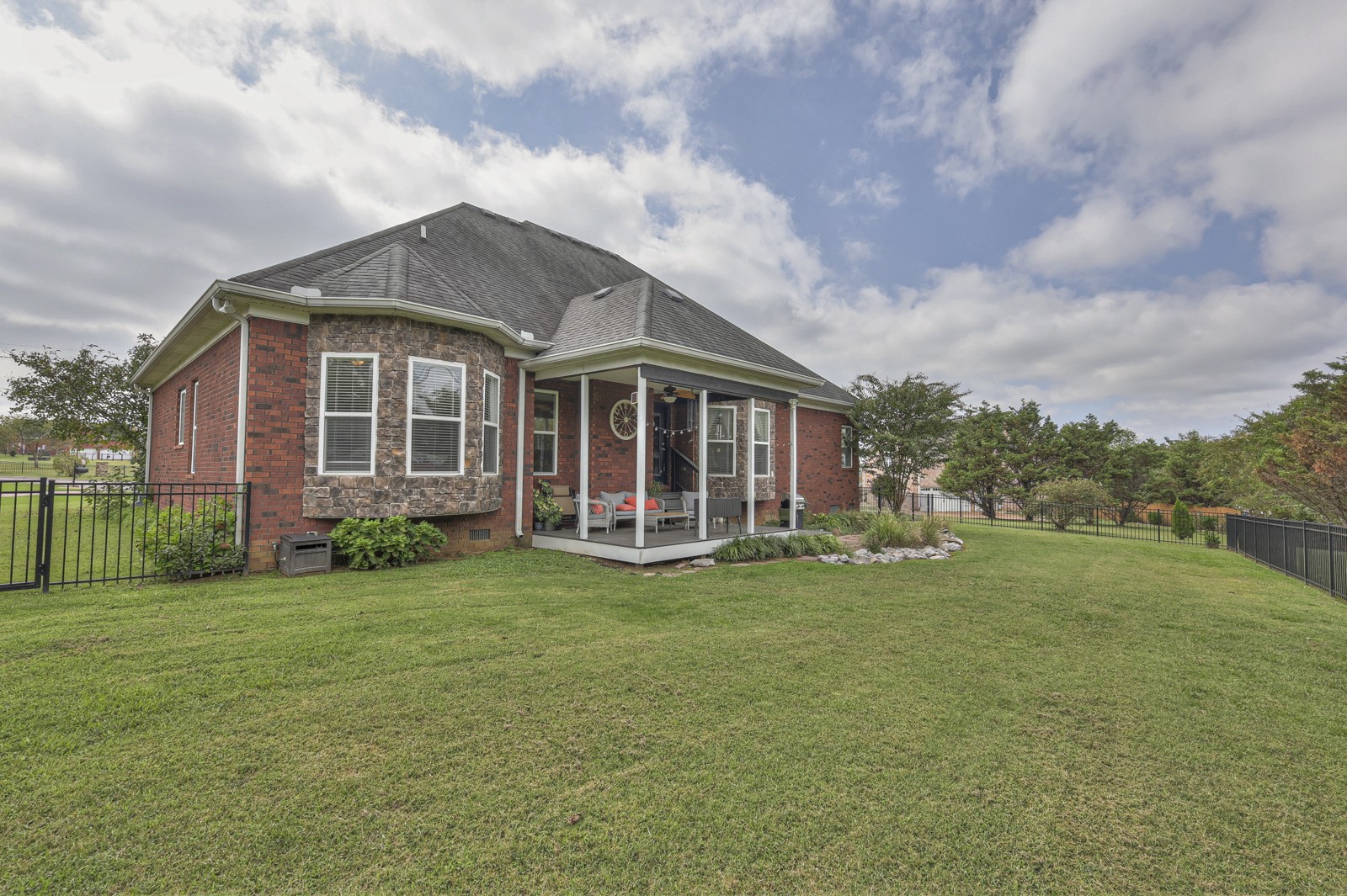 309 Chamblee Ct Property Photo 43