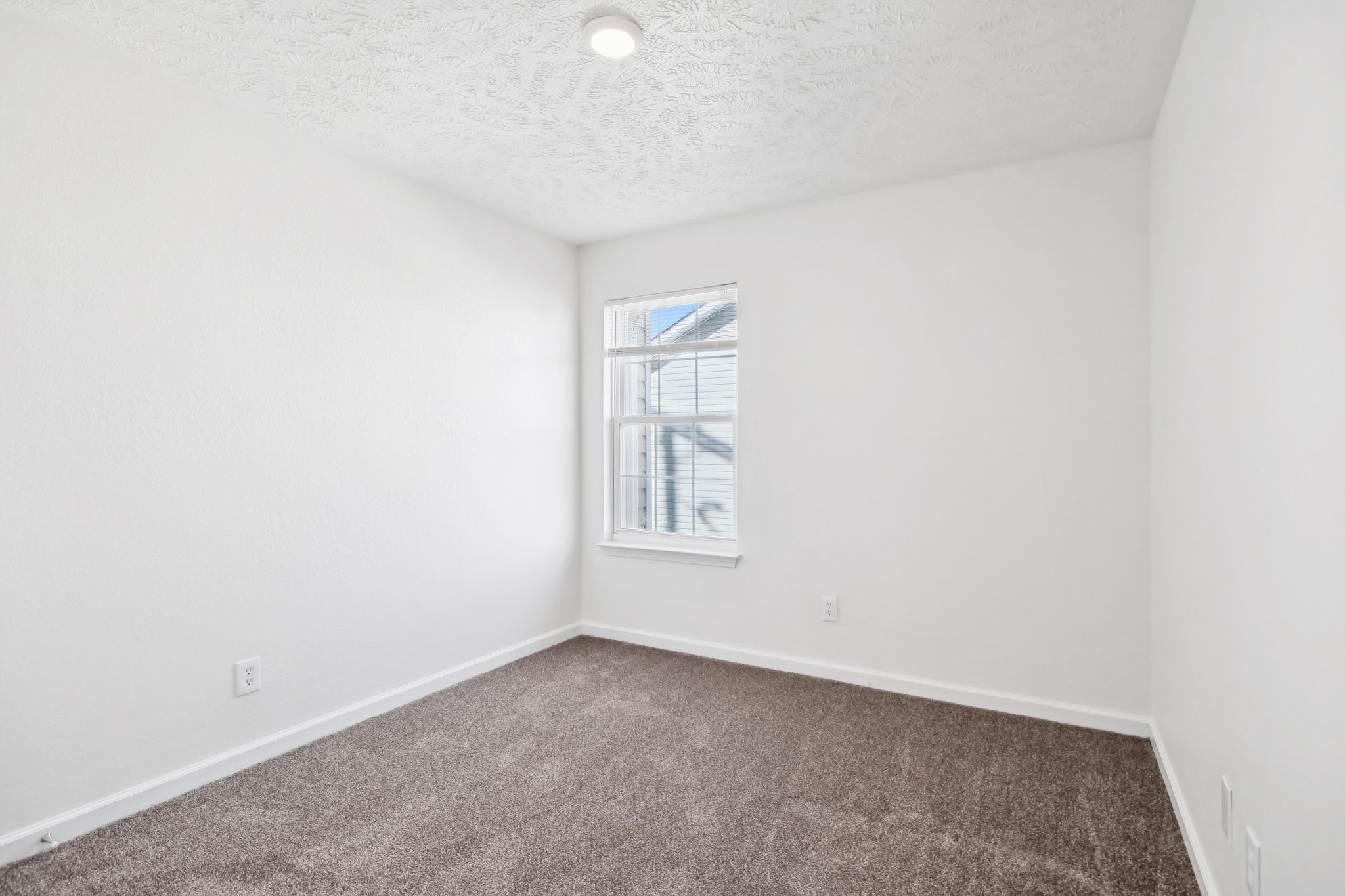 603 Nixon Way Property Photo 9