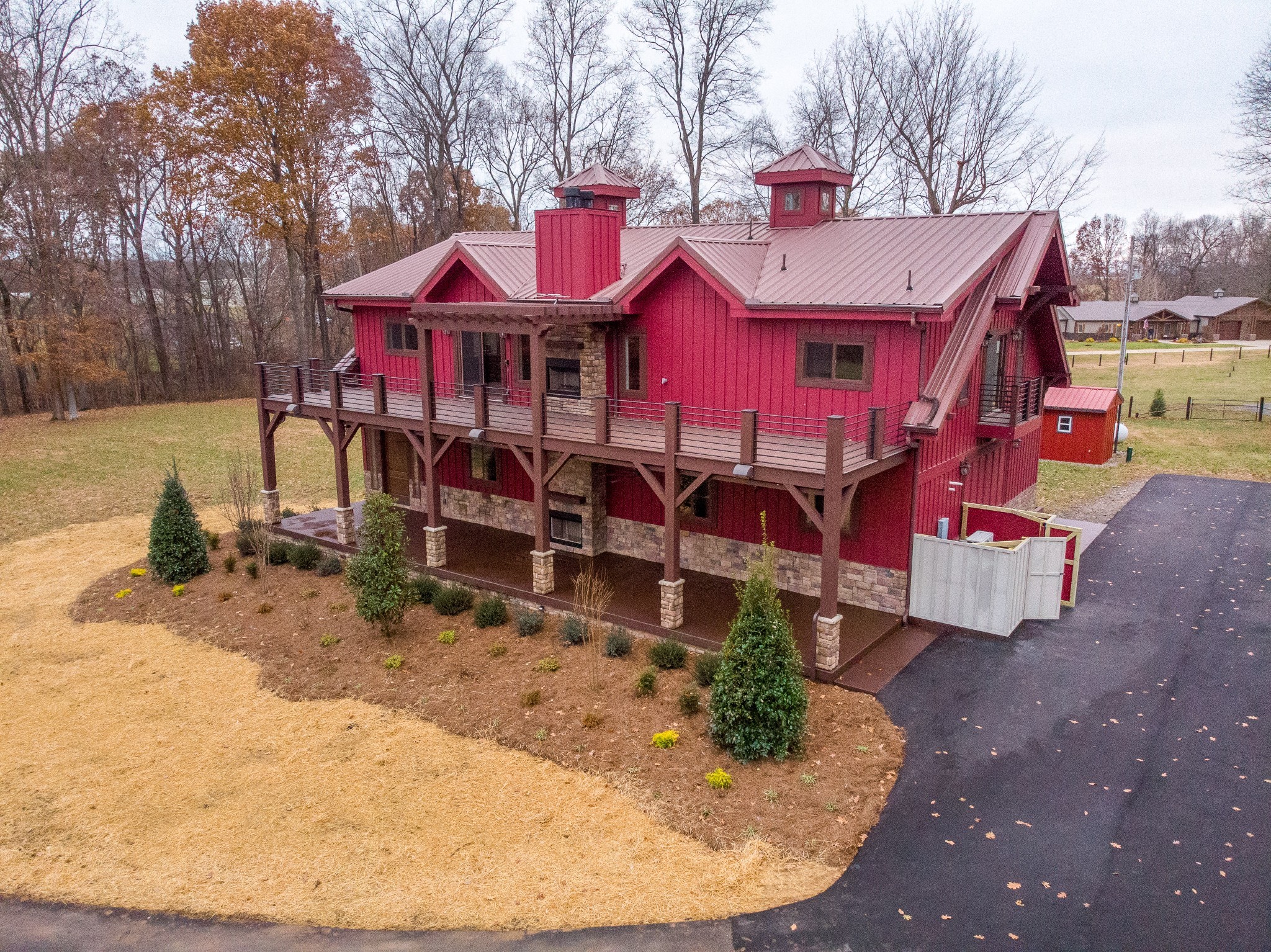 4451 Airport Rd Property Photo 6