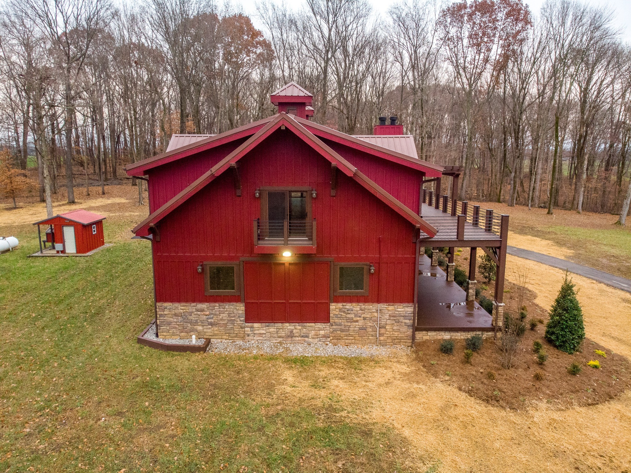 4451 Airport Rd Property Photo 7