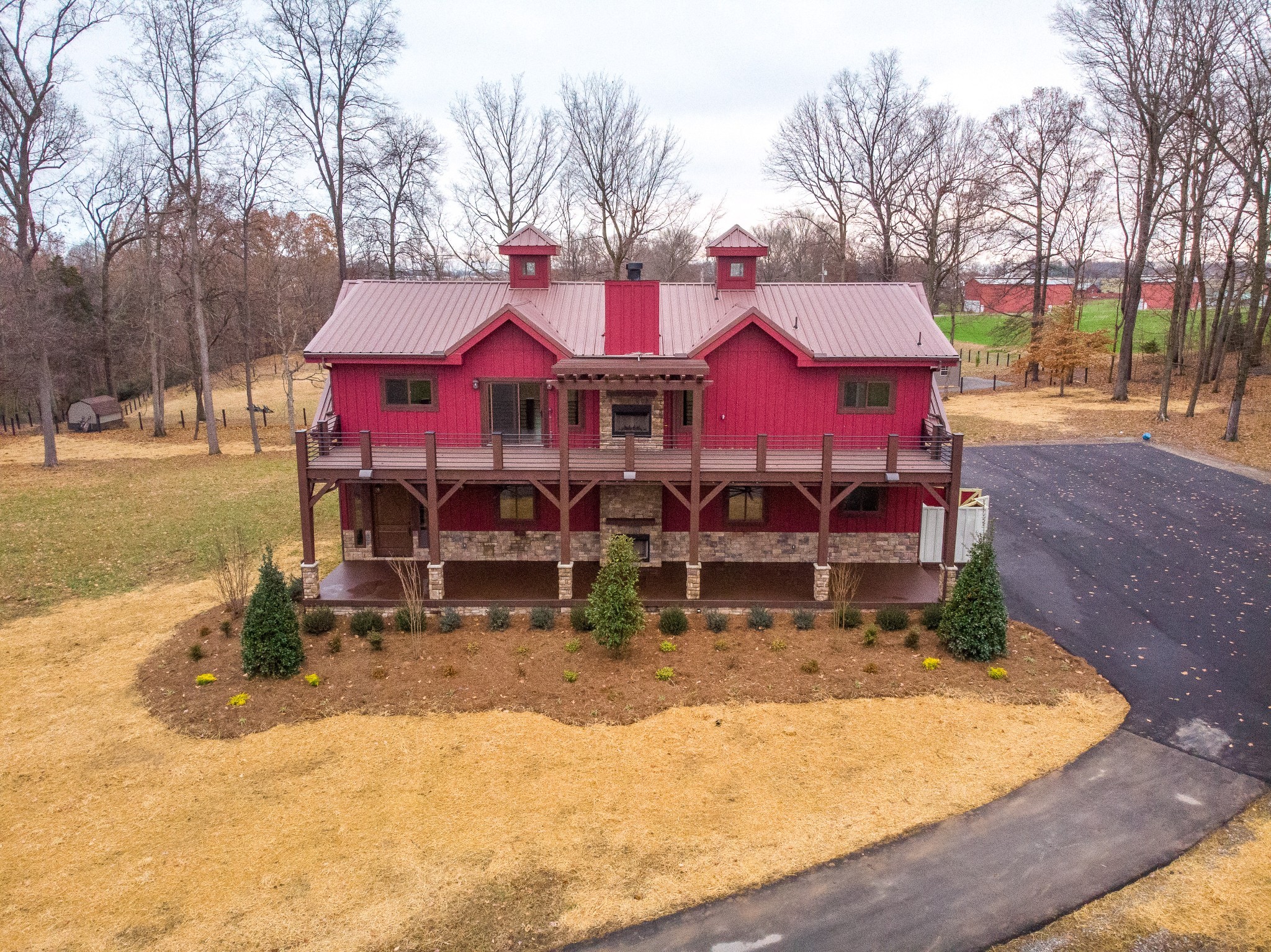 4451 Airport Rd Property Photo 9
