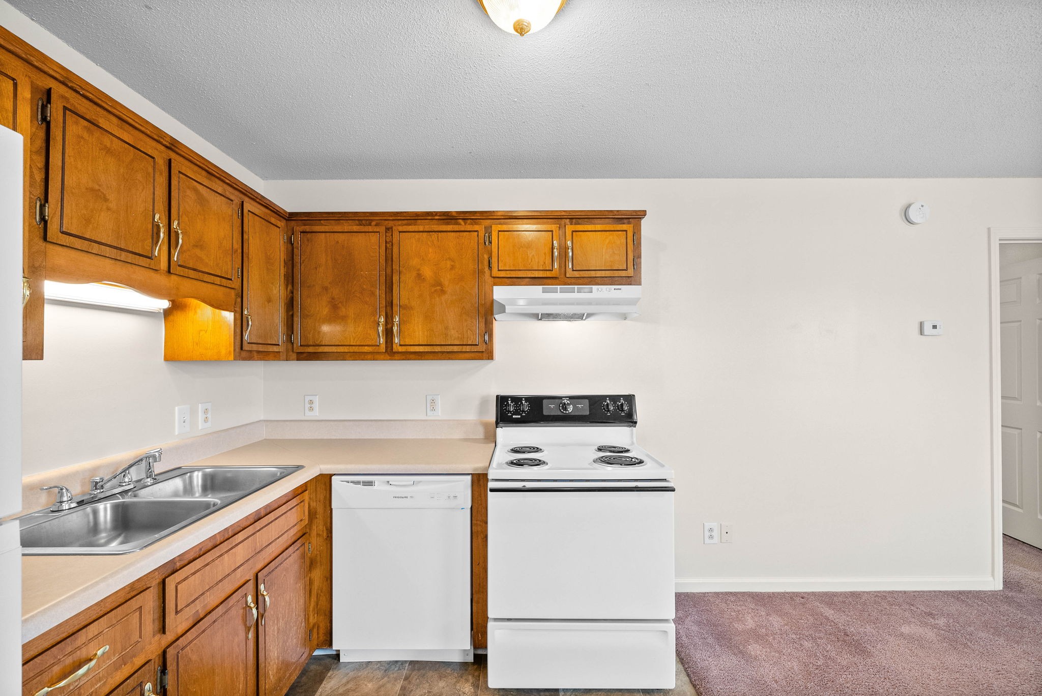 3244 Tower Dr Property Photo 12