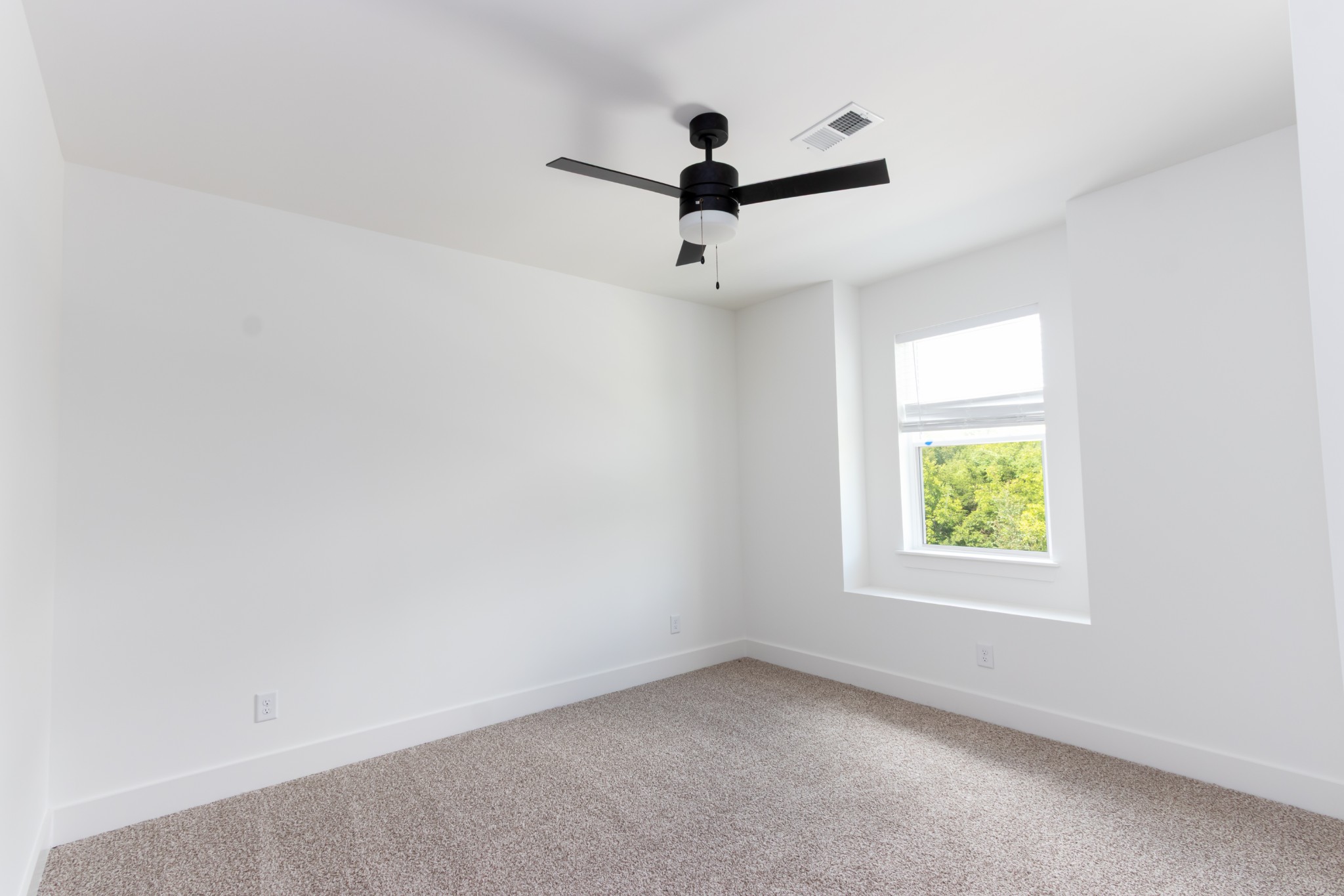 176 High Park Circle Property Photo 21