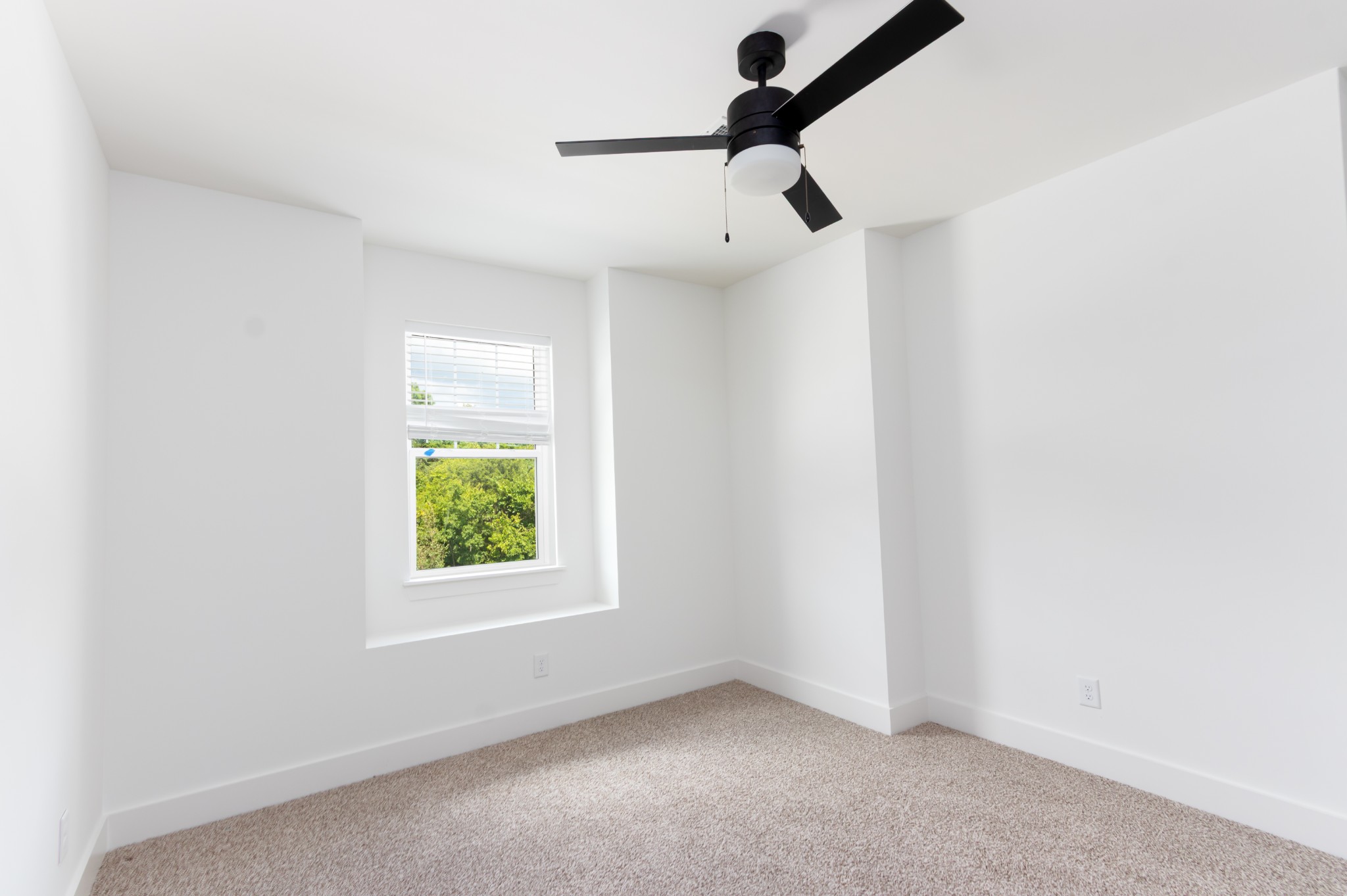 176 High Park Circle Property Photo 22