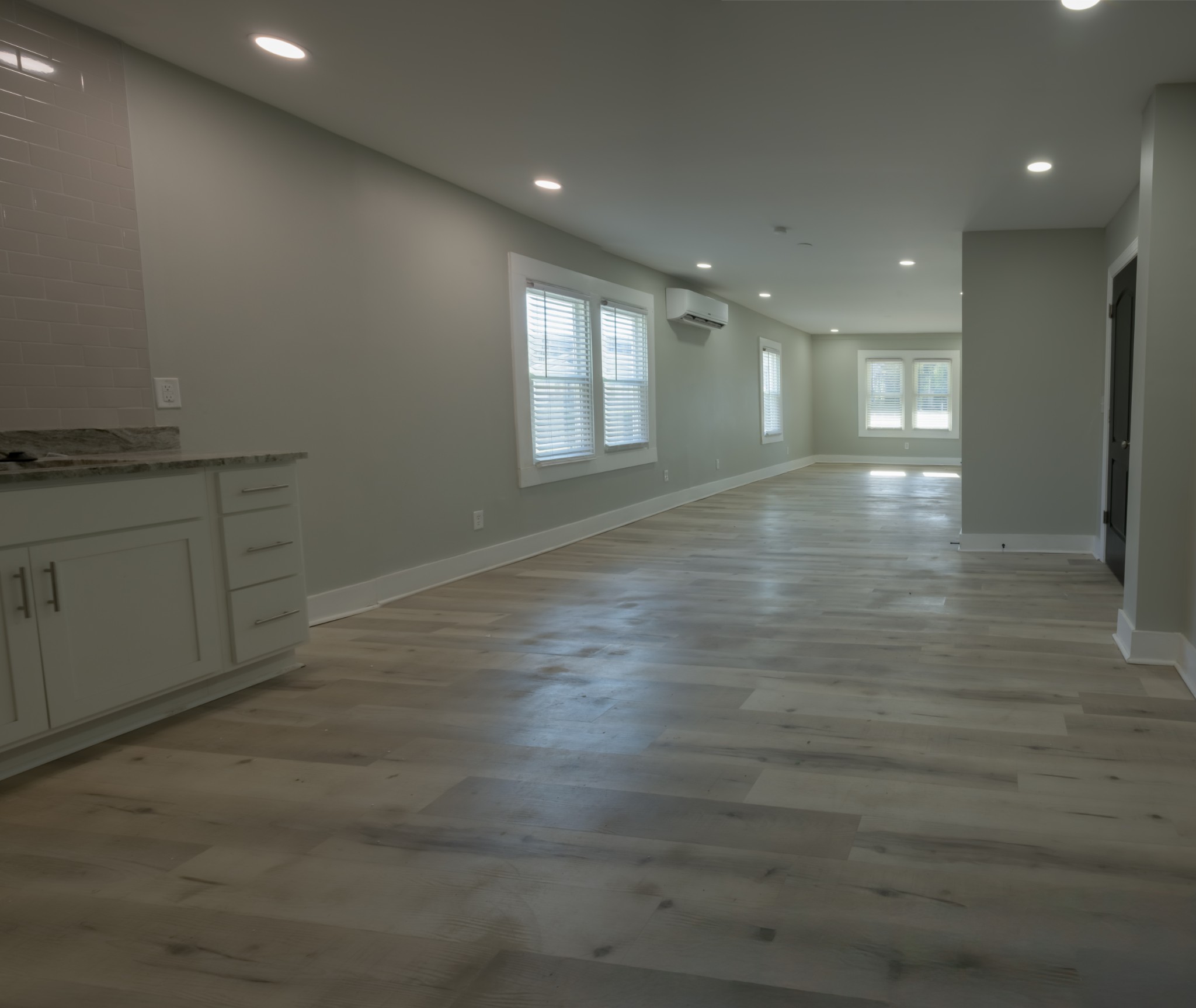 2412 Scovel St Property Photo 5