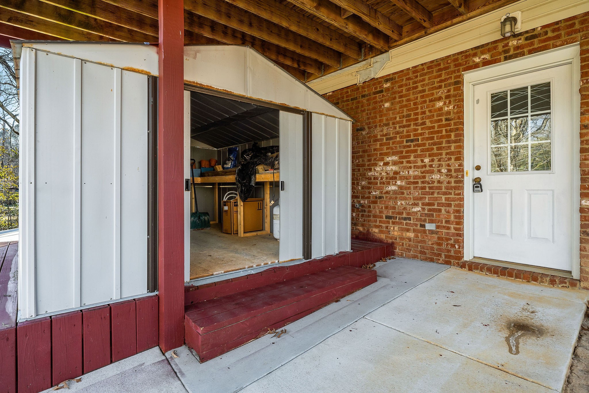 945 Morningside Dr Property Photo 35