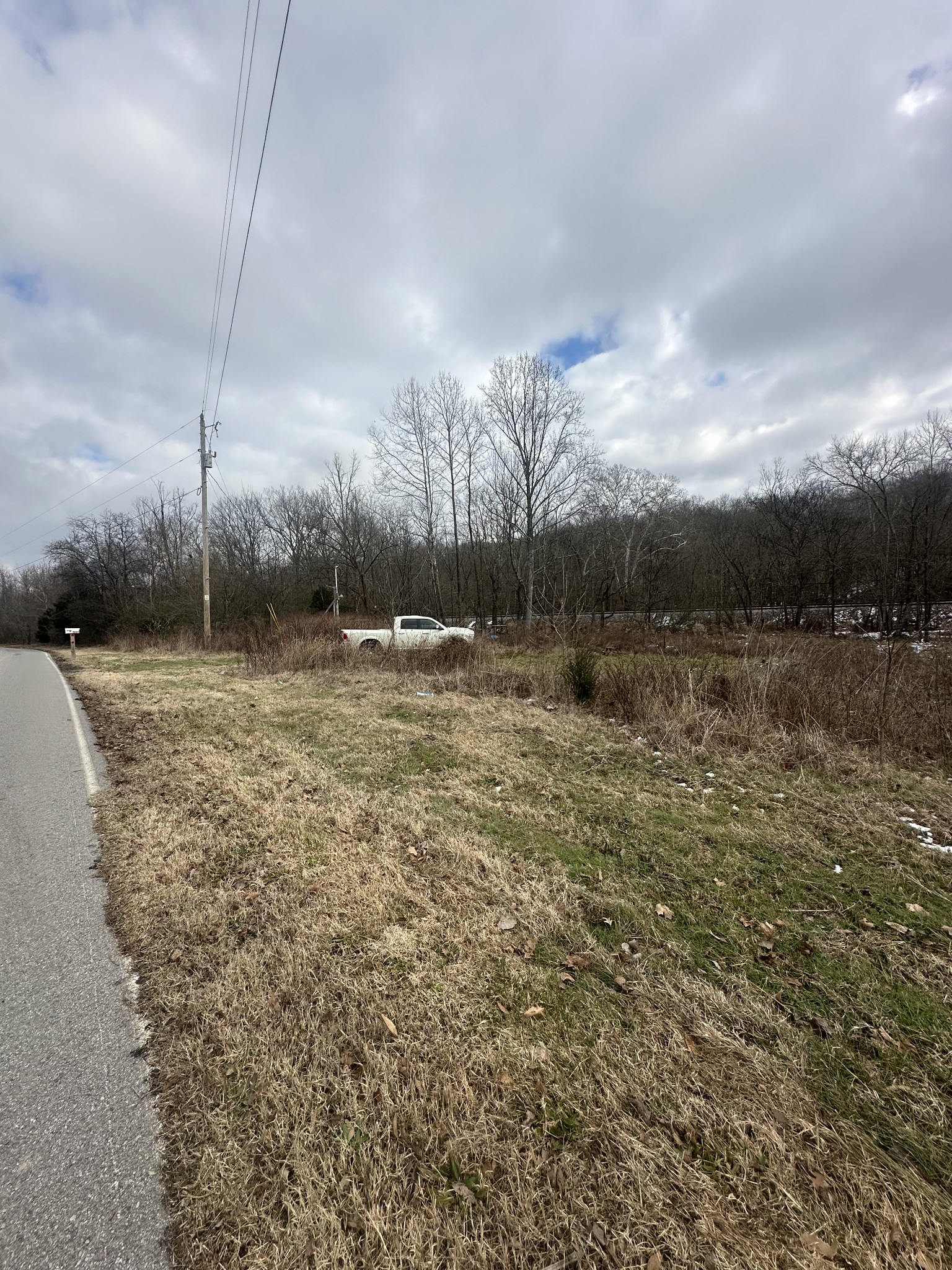 1527 Old Gallatin Rd Property Photo 3