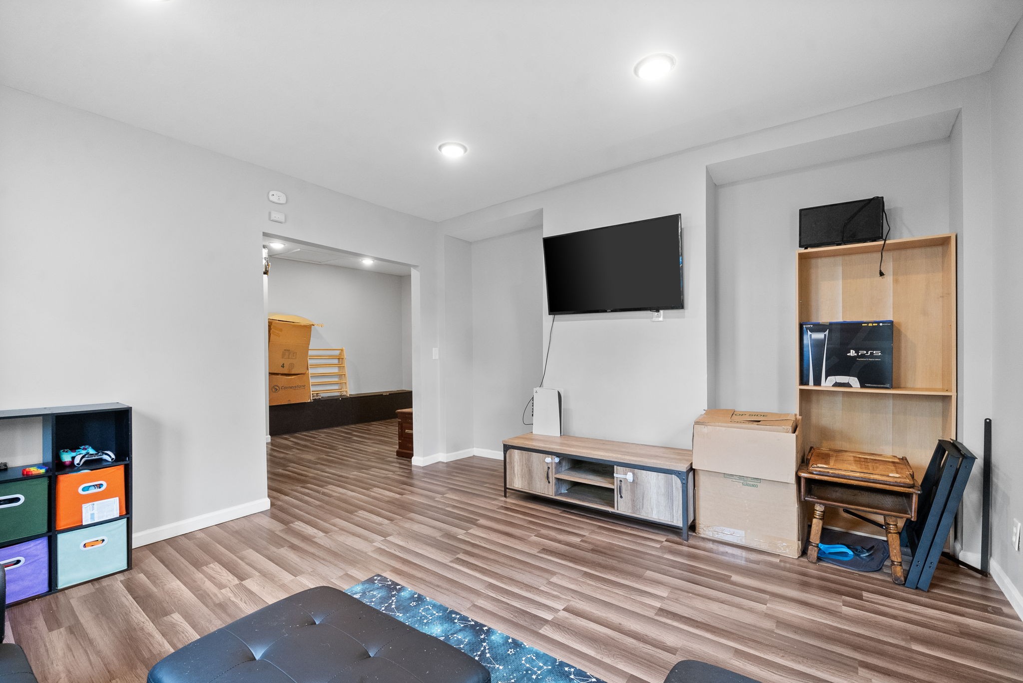 331 Glenn St Property Photo 8
