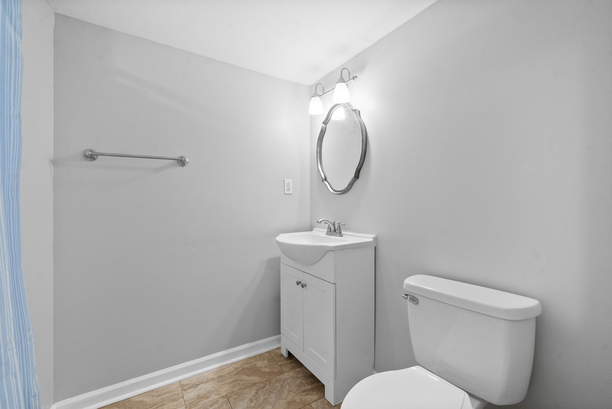 331 Glenn St Property Photo 14