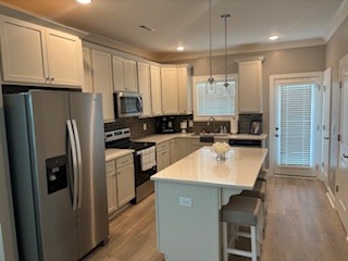 470 Portsdale Dr Property Photo 3