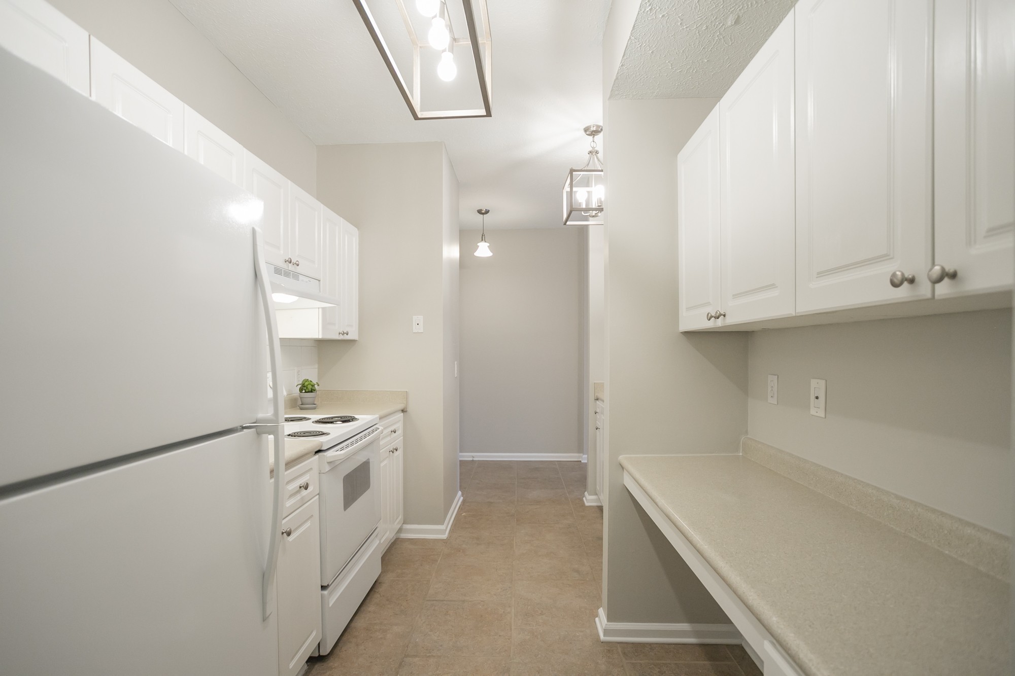 2025 Woodmont Blvd Property Photo 8