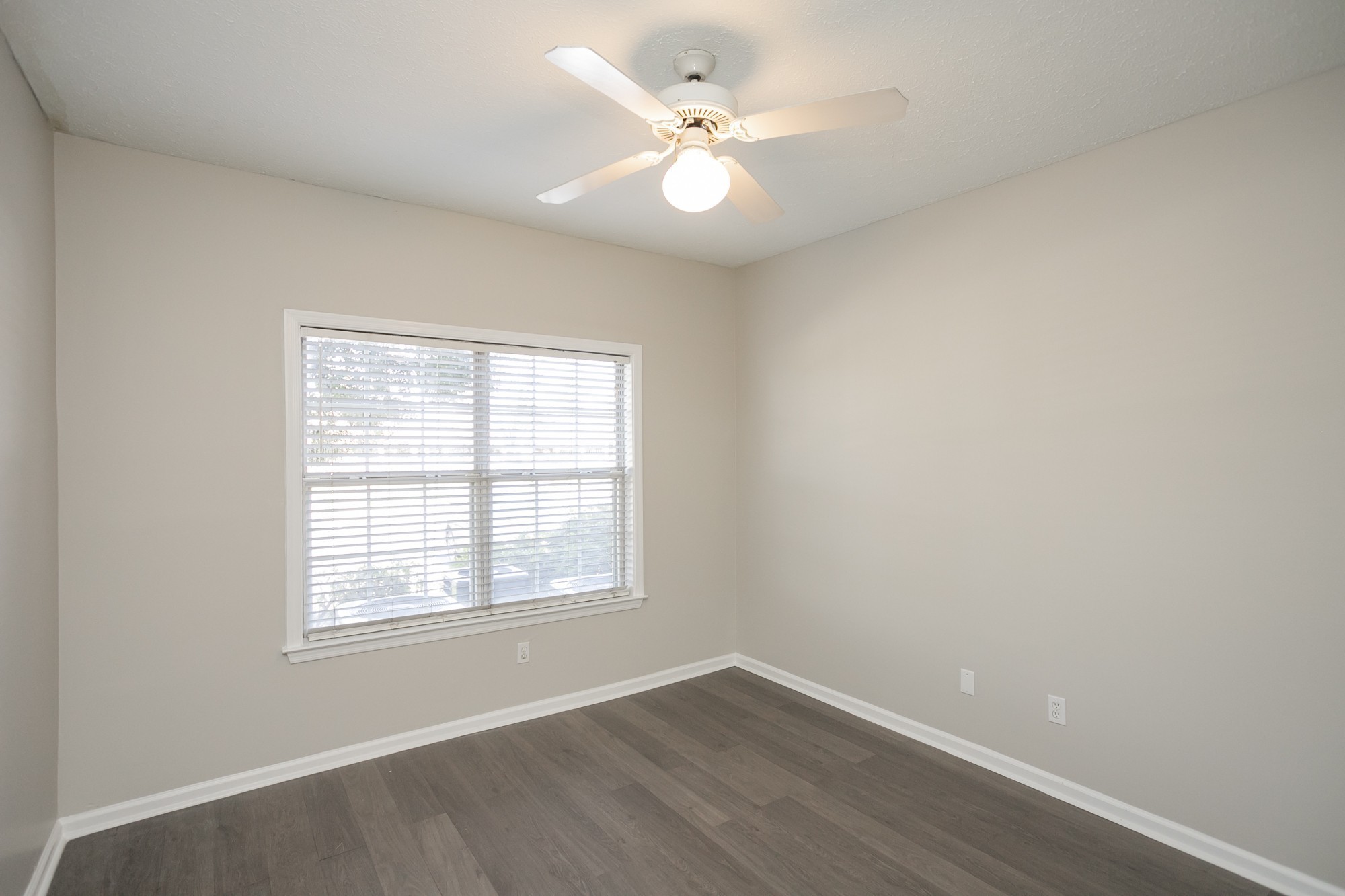 2025 Woodmont Blvd Property Photo 19
