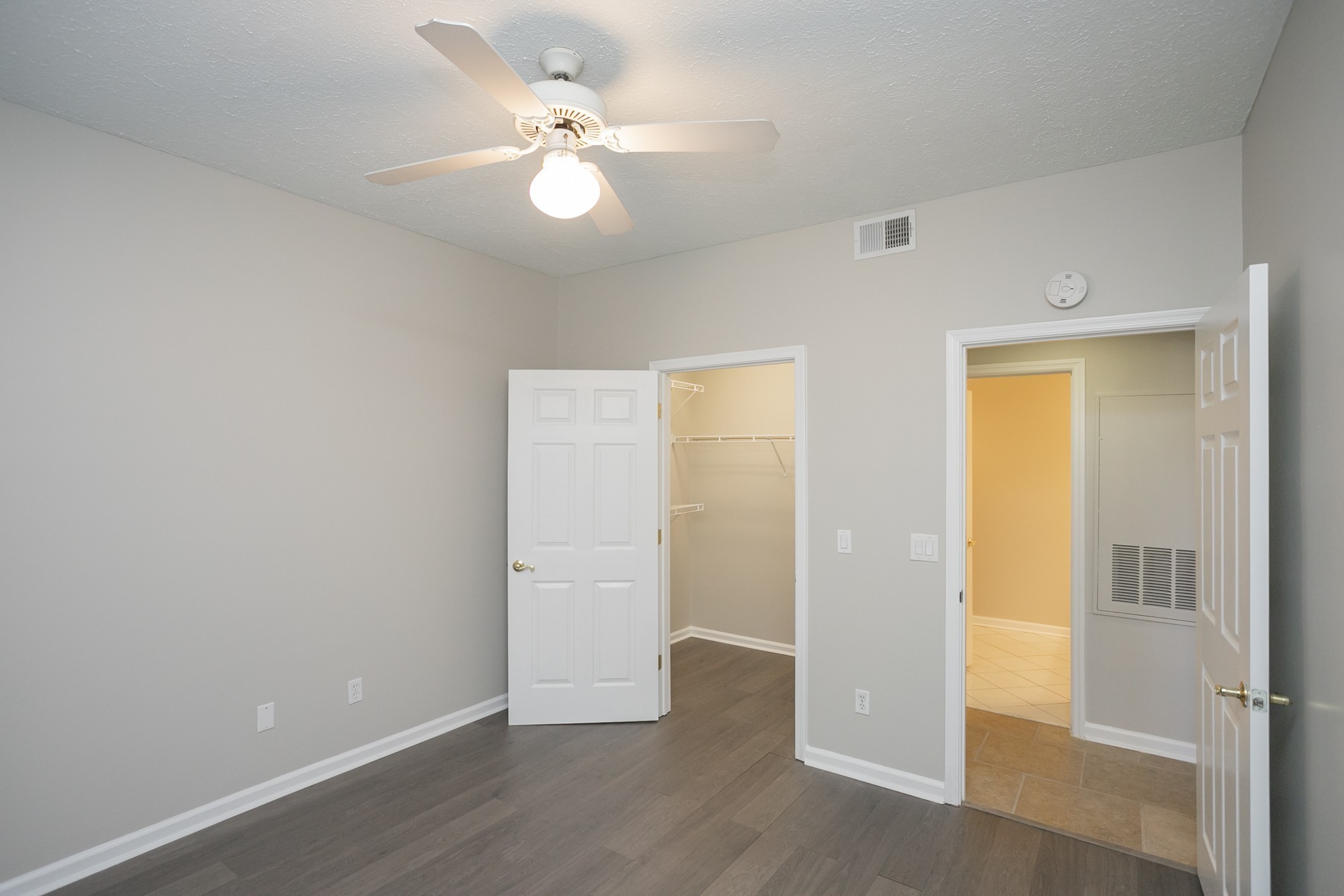 2025 Woodmont Blvd Property Photo 20