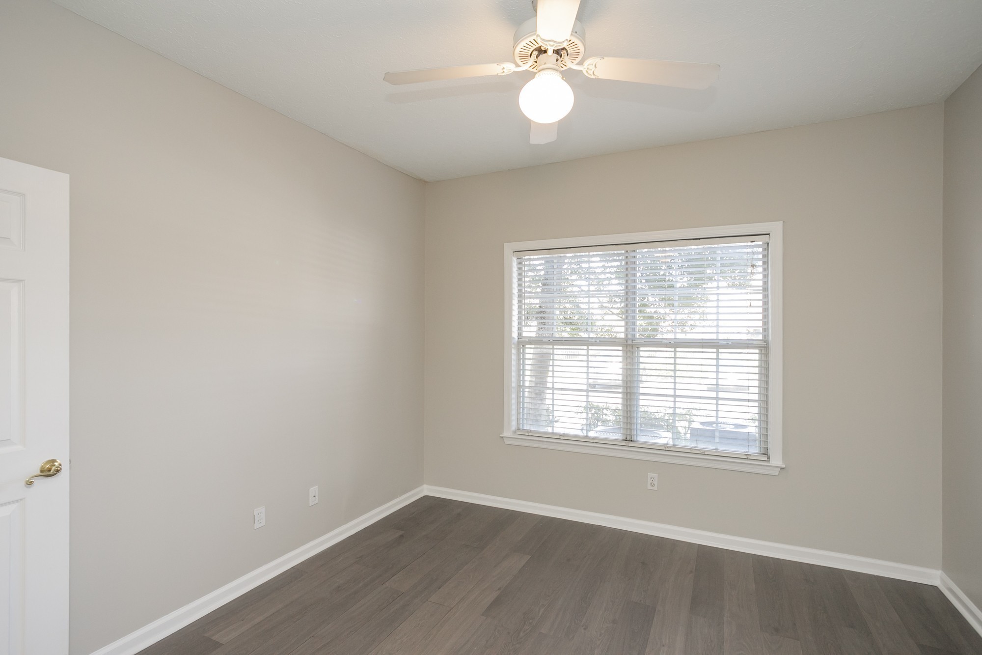 2025 Woodmont Blvd Property Photo 23