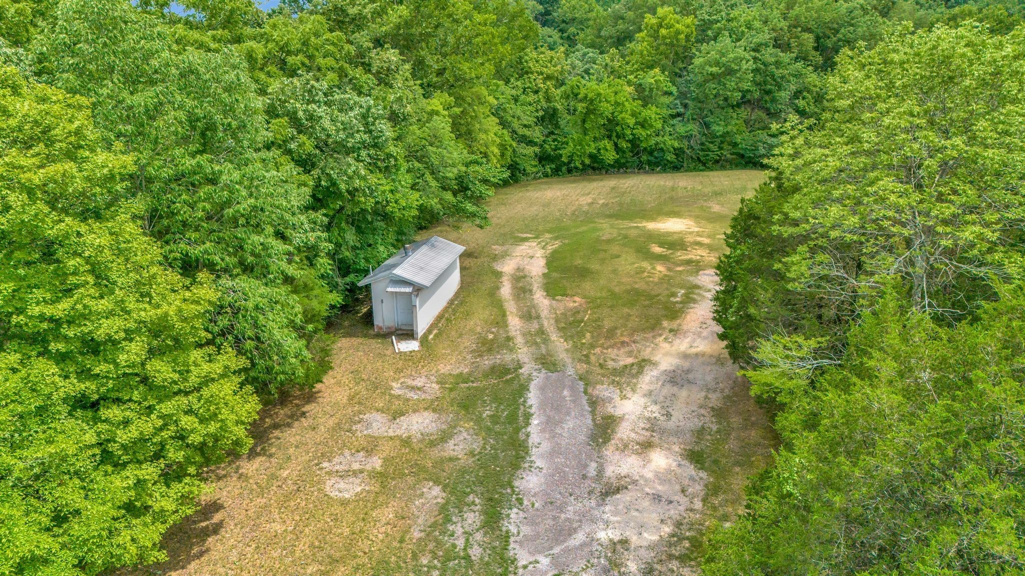 1076 Hwy 13 North Property Photo 44