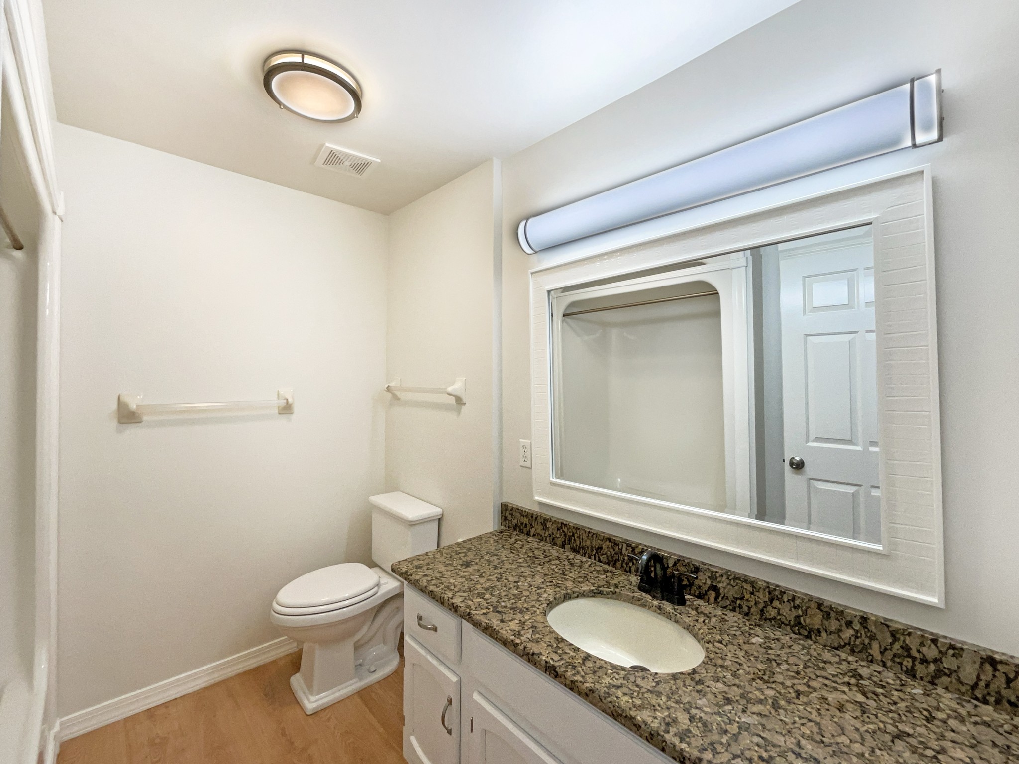 112 Northcrest Ct Property Photo 16