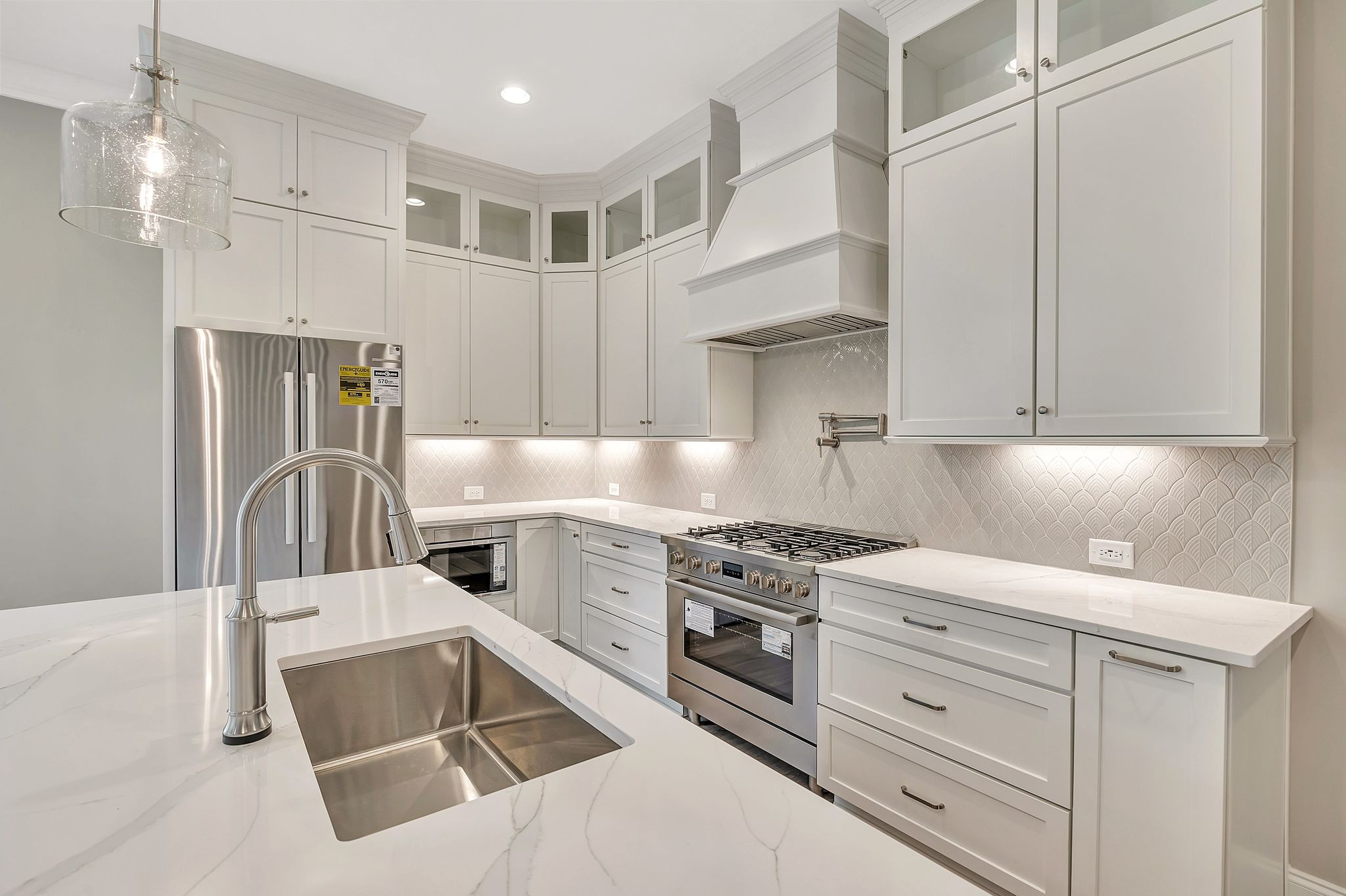 7127 Bolton Street Property Photo 10